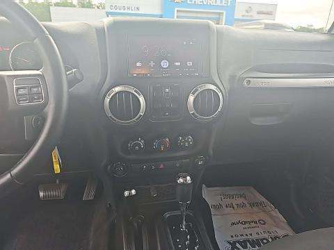 2015 Jeep Wrangler Unlimited Sahara AWD