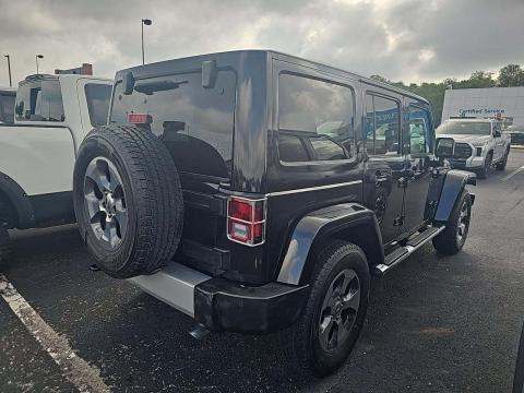 2015 Jeep Wrangler Unlimited Sahara AWD