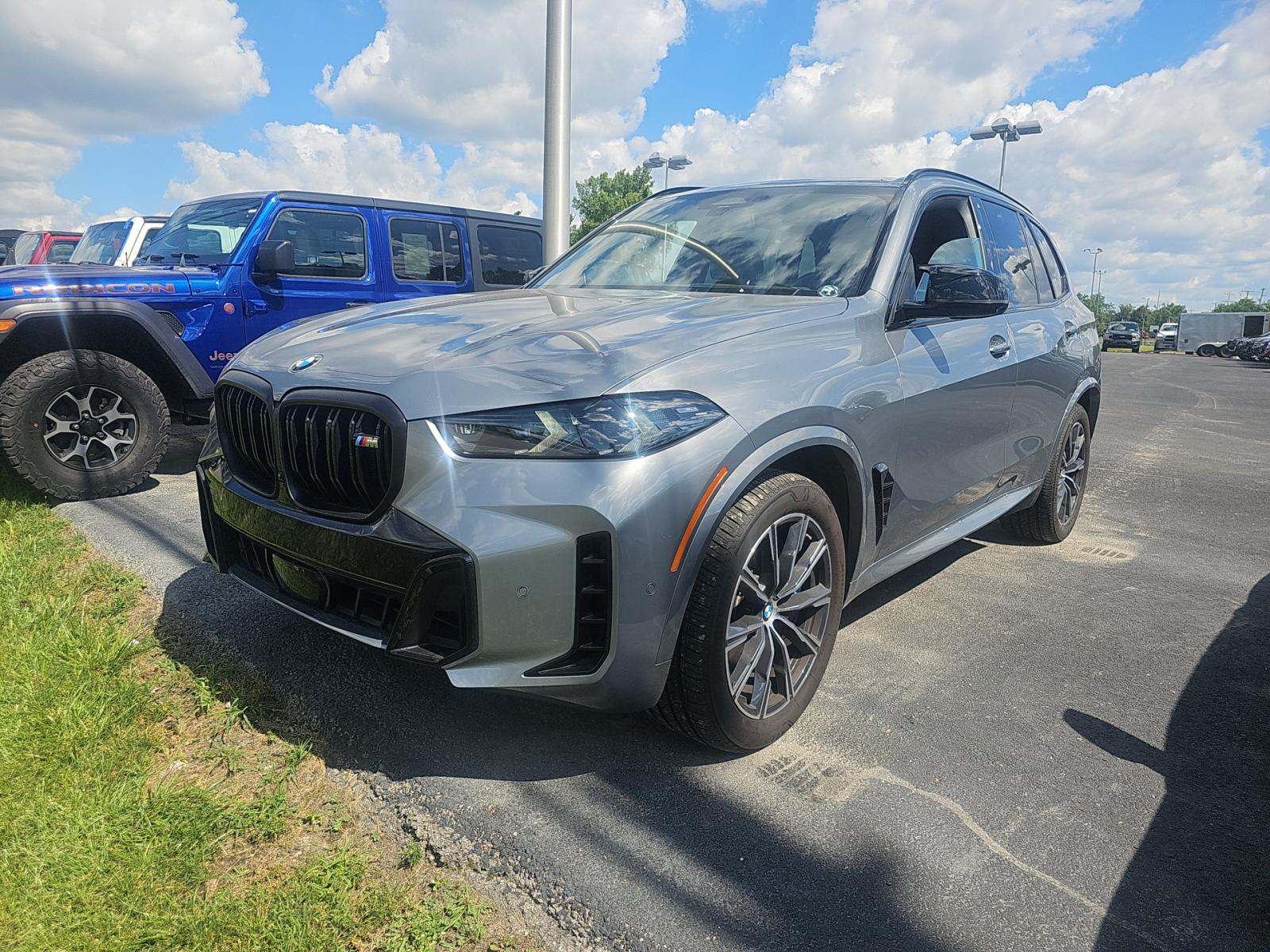 2024 BMW X5 M60i xDrive AWD