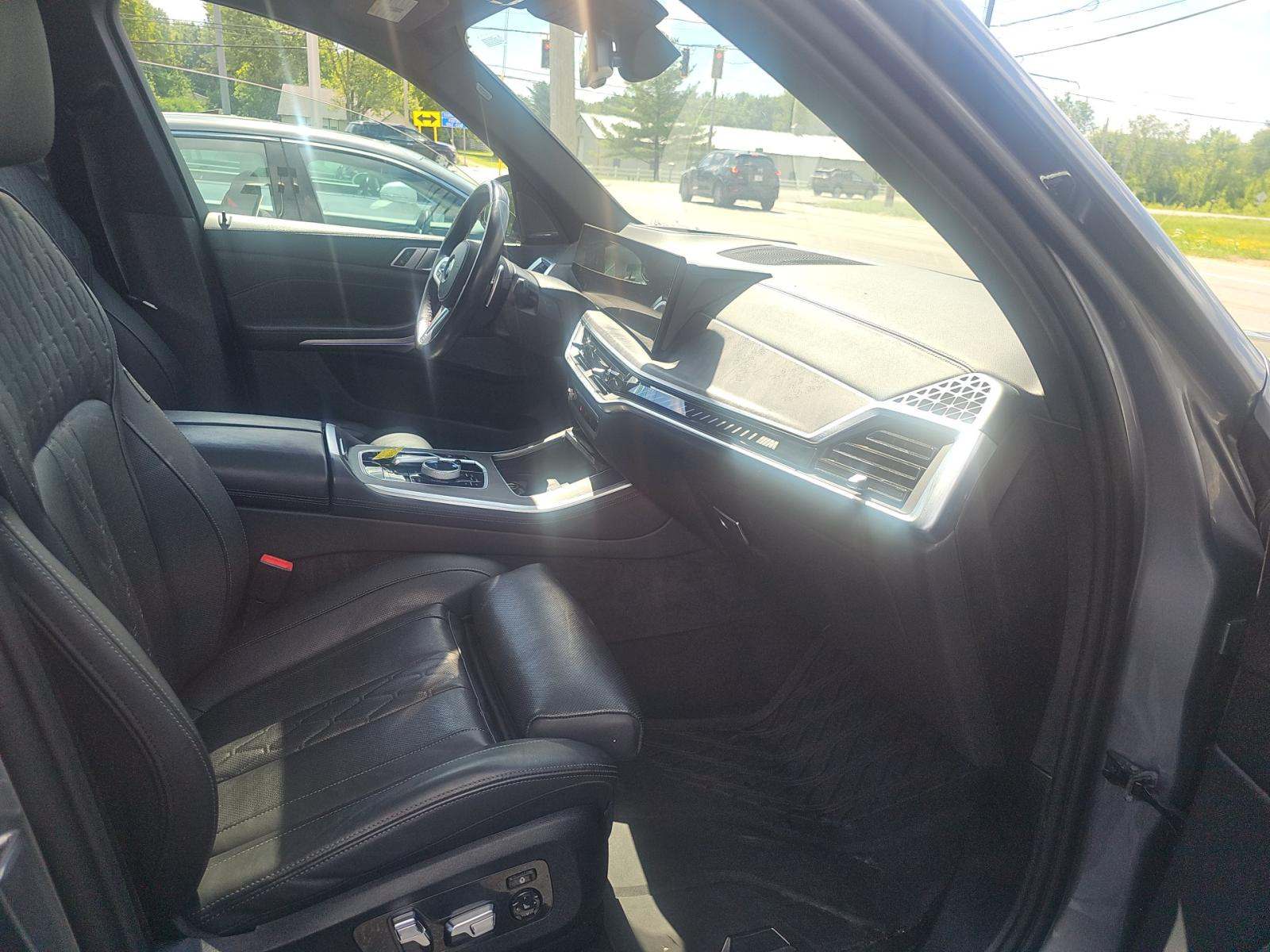 2024 BMW X5 M60i xDrive AWD