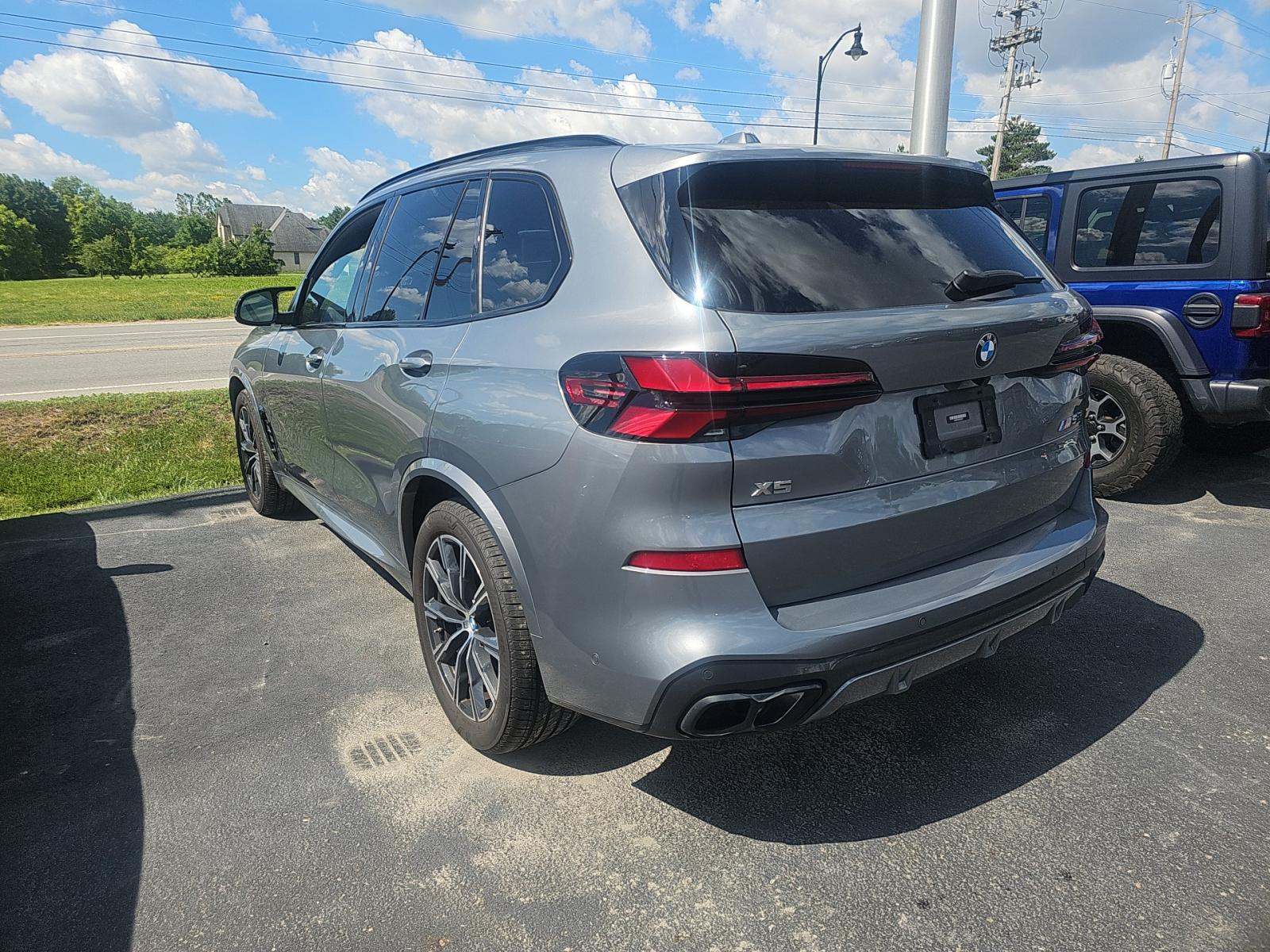 2024 BMW X5 M60i xDrive AWD