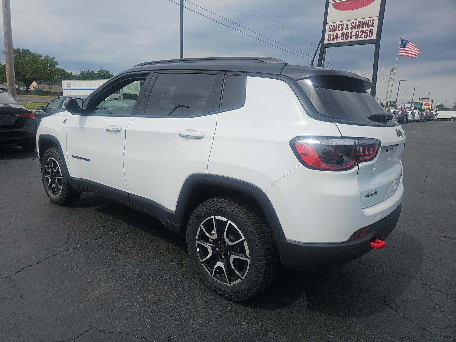 2025 Jeep Compass Trailhawk AWD