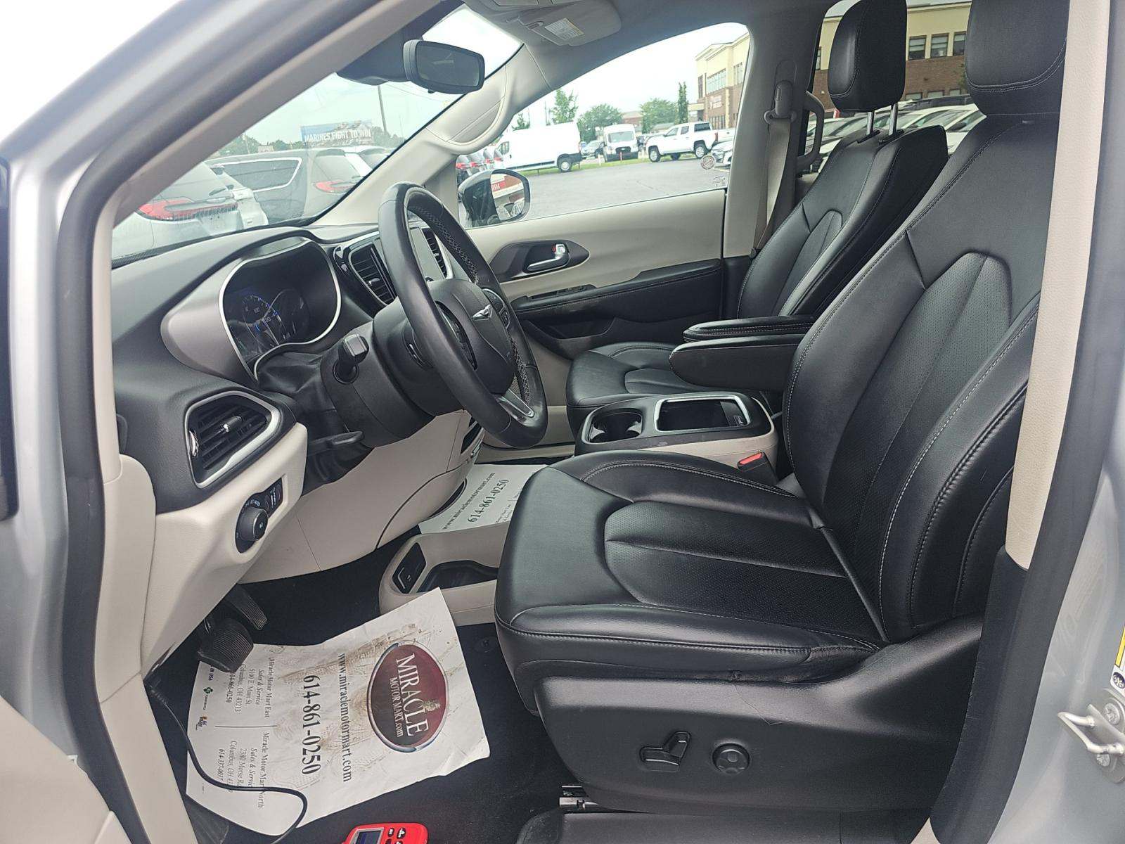 2024 Chrysler Pacifica Touring L FWD