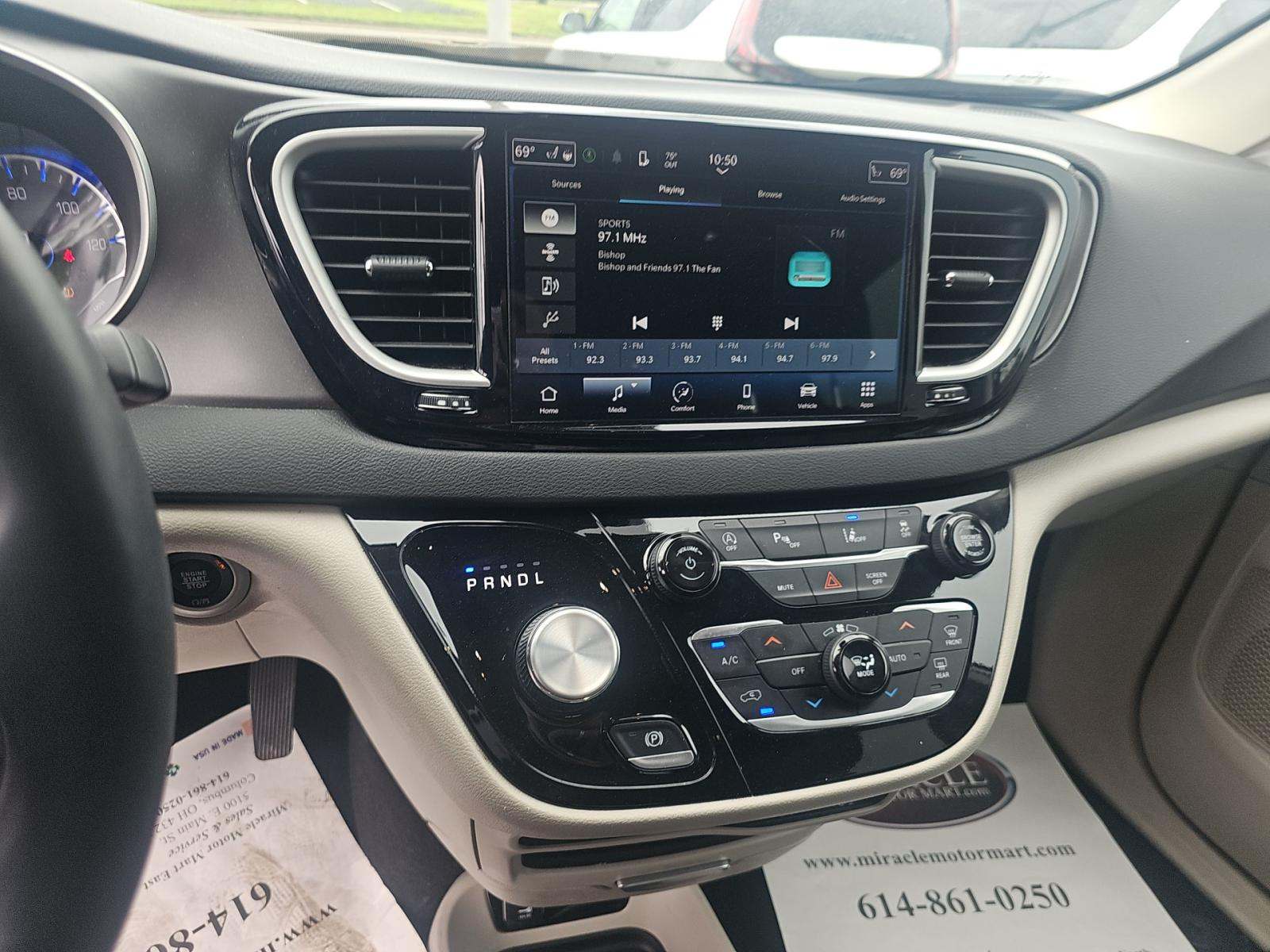 2024 Chrysler Pacifica Touring L FWD
