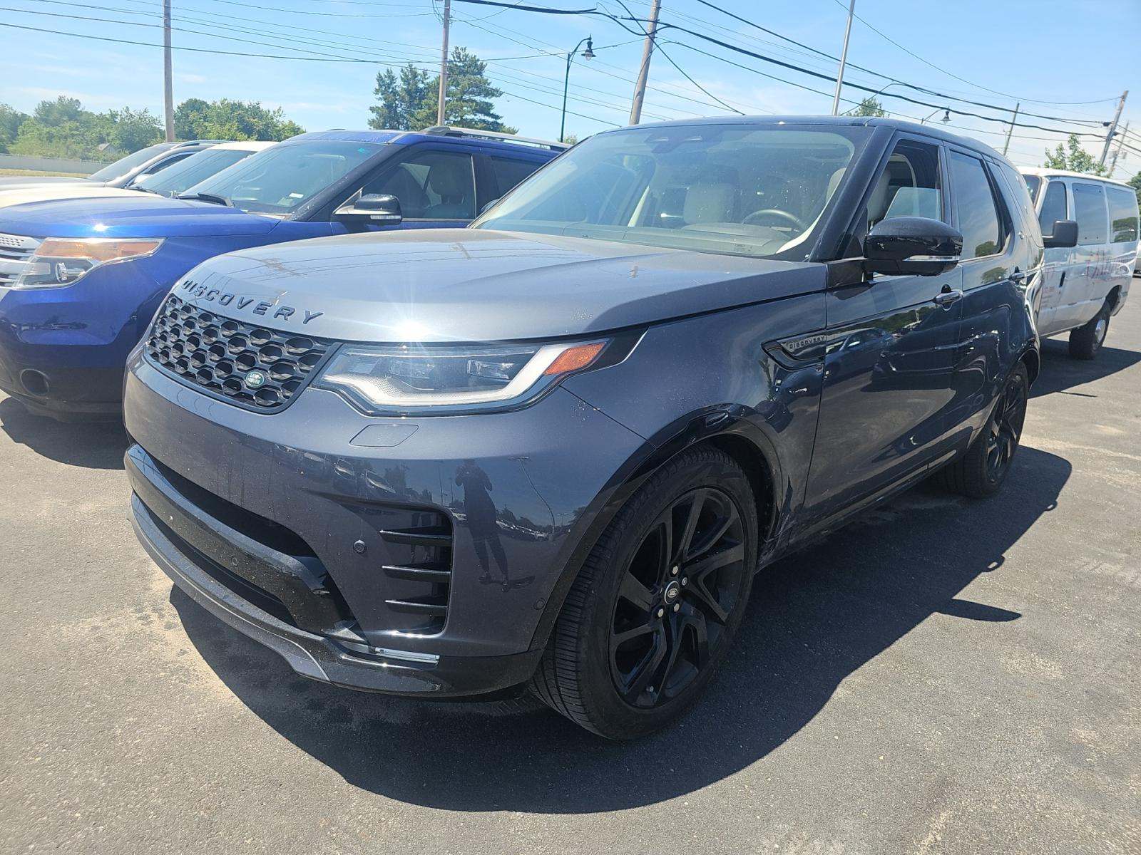 2025 Land Rover Discovery Dynamic SE AWD