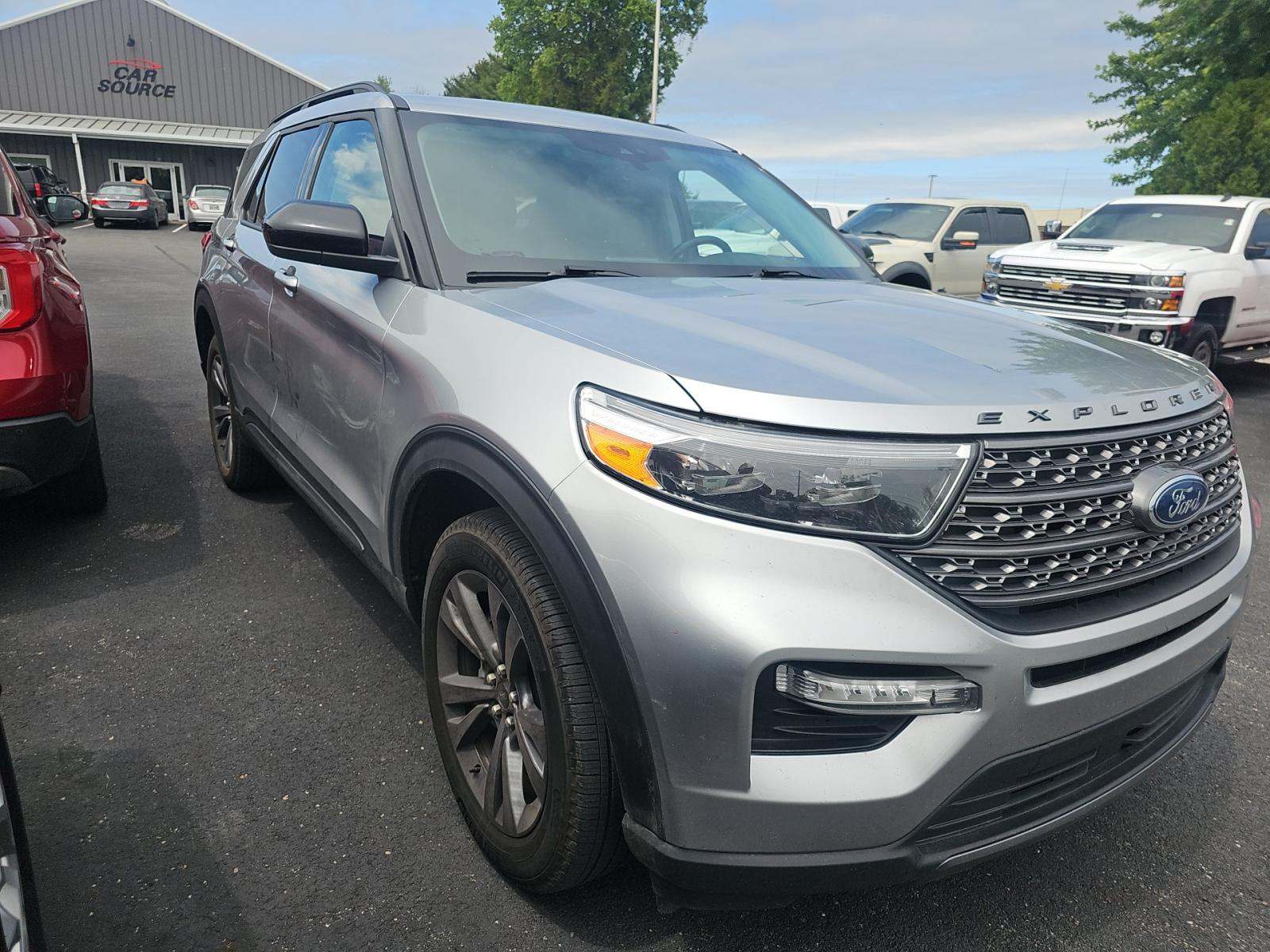 FORD EXPLORER - 4