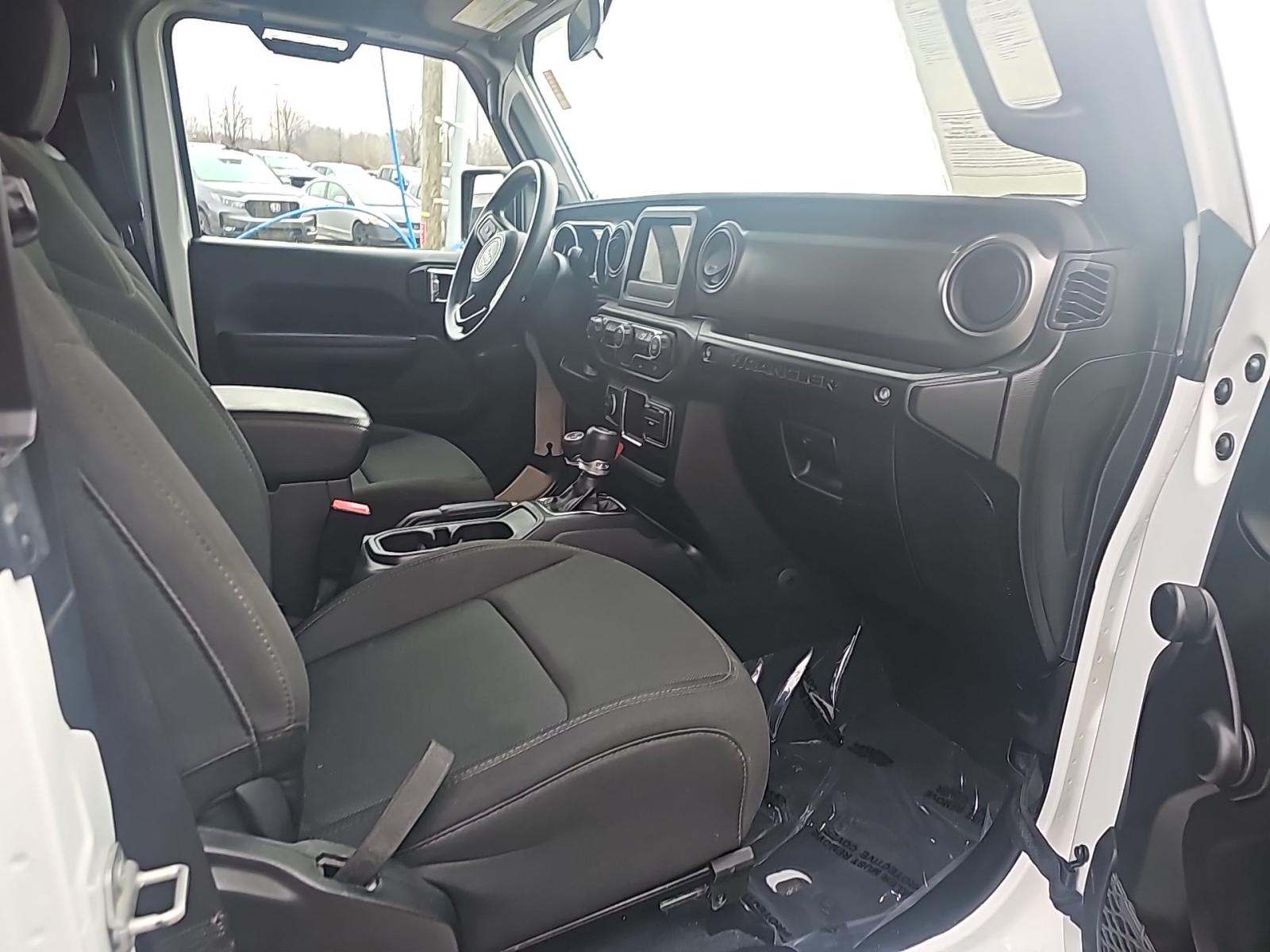 2022 Jeep Wrangler Sport AWD