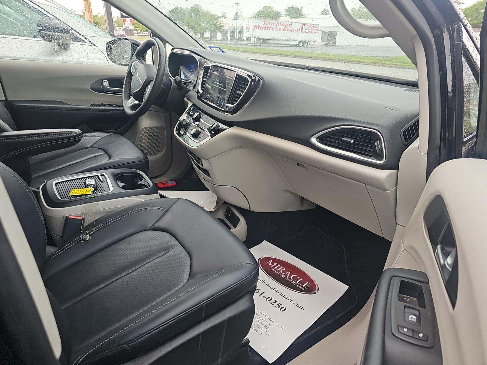 2024 Chrysler Pacifica Touring L FWD
