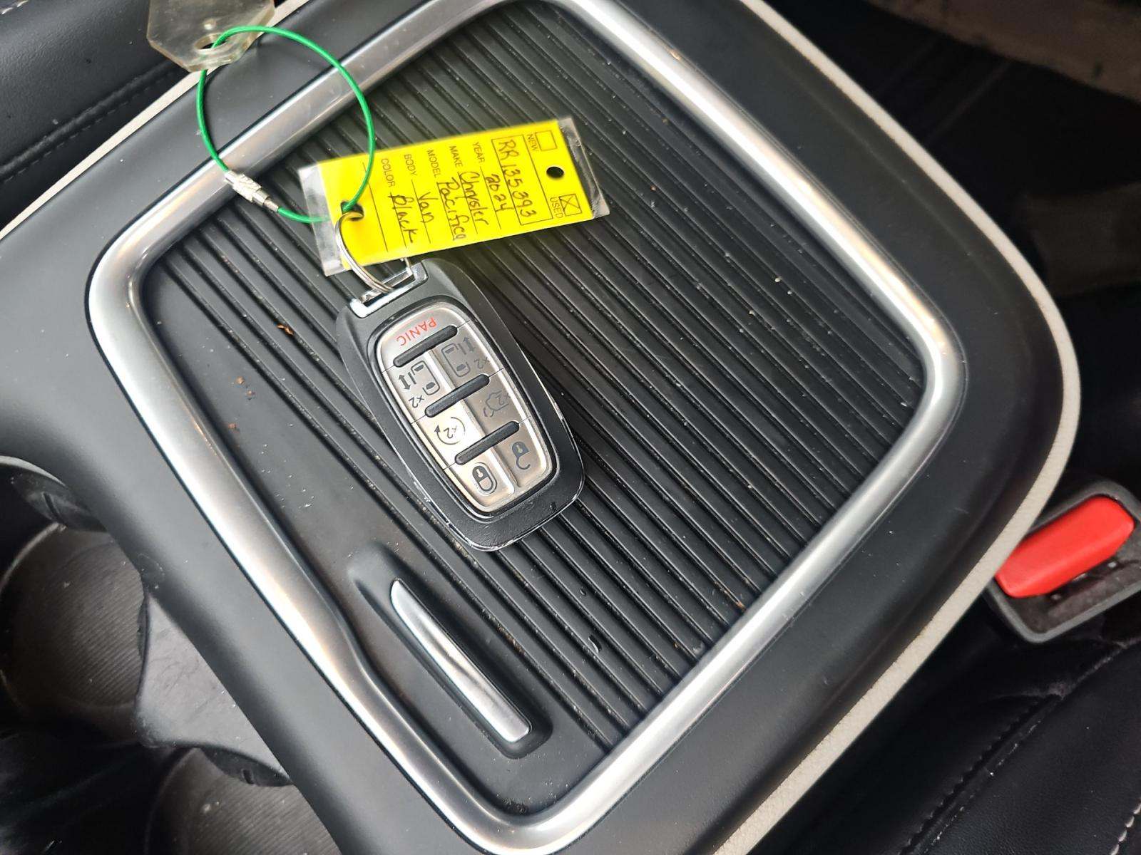 2024 Chrysler Pacifica Touring L FWD