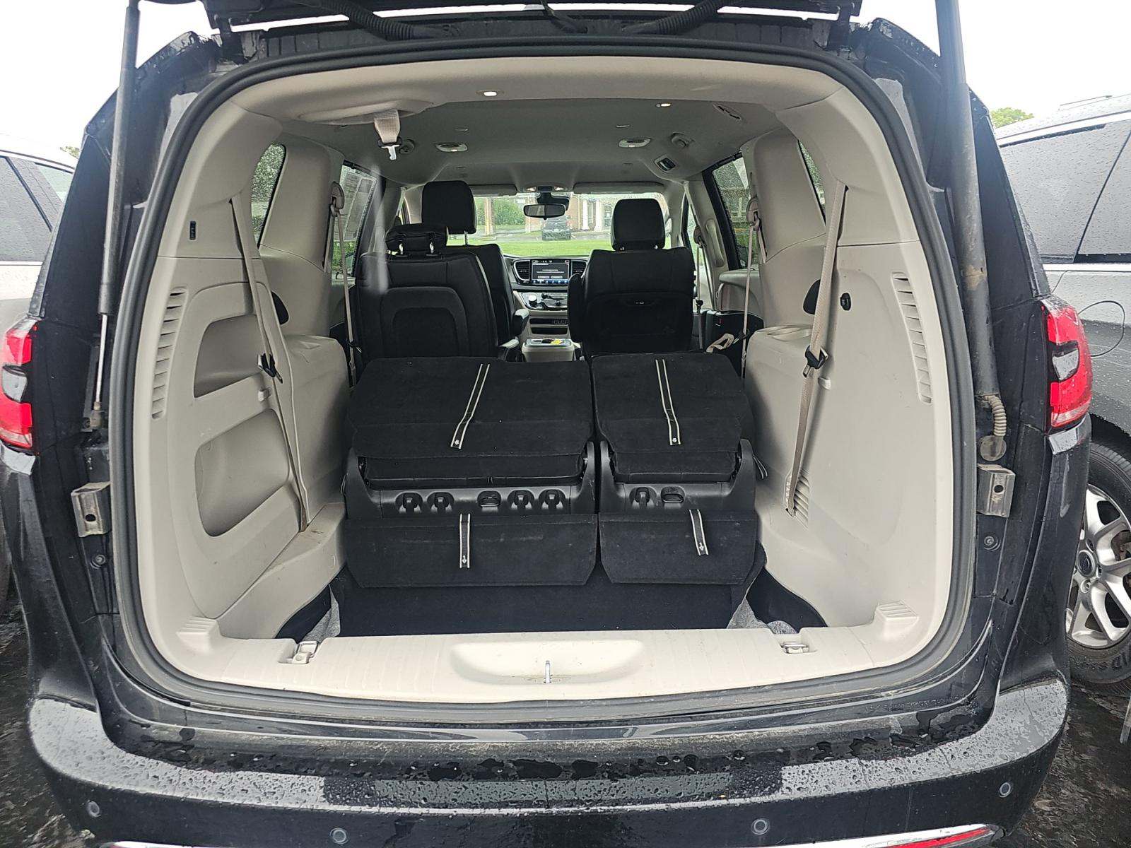 2024 Chrysler Pacifica Touring L FWD