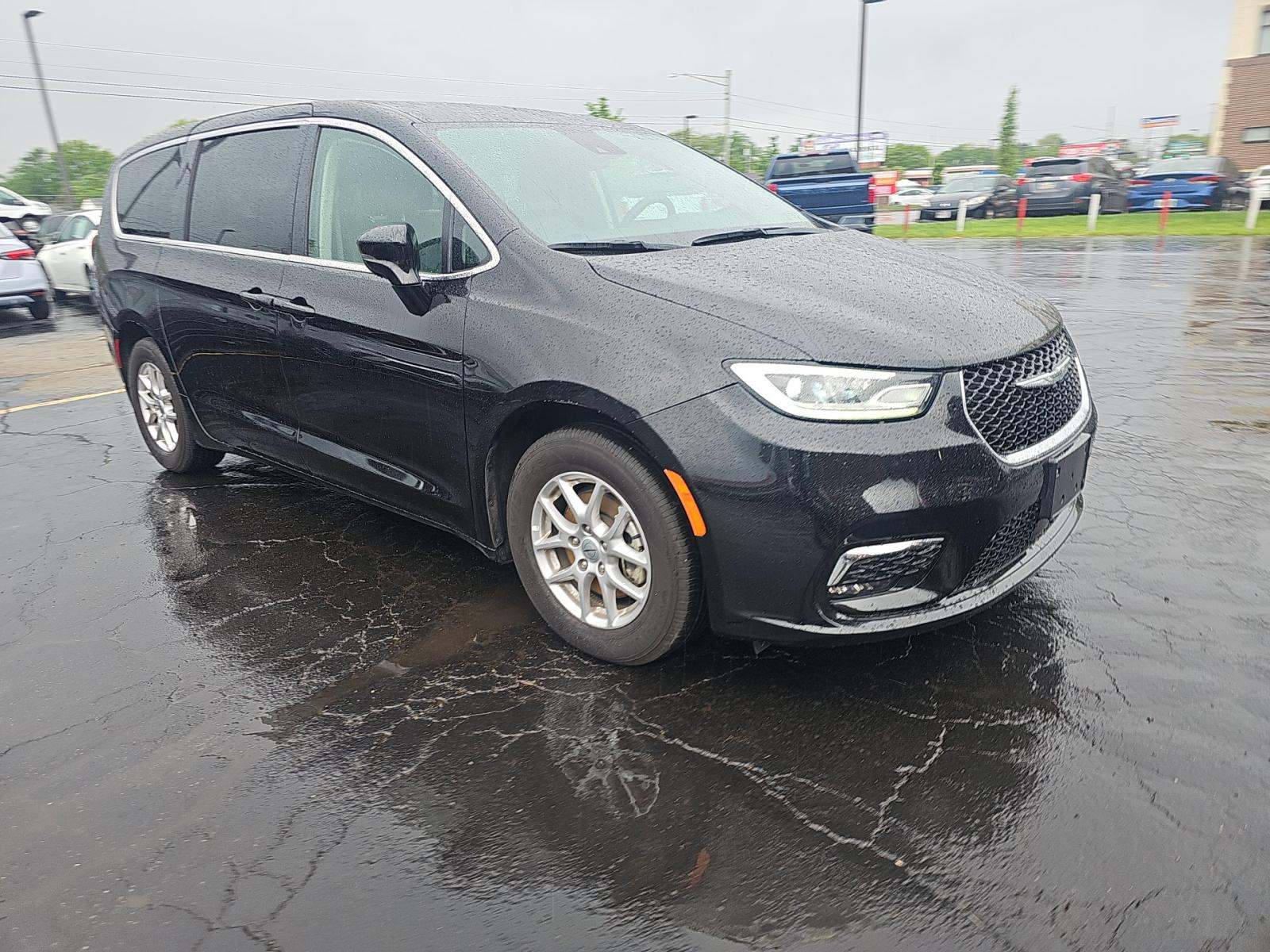 2024 Chrysler Pacifica Touring L FWD
