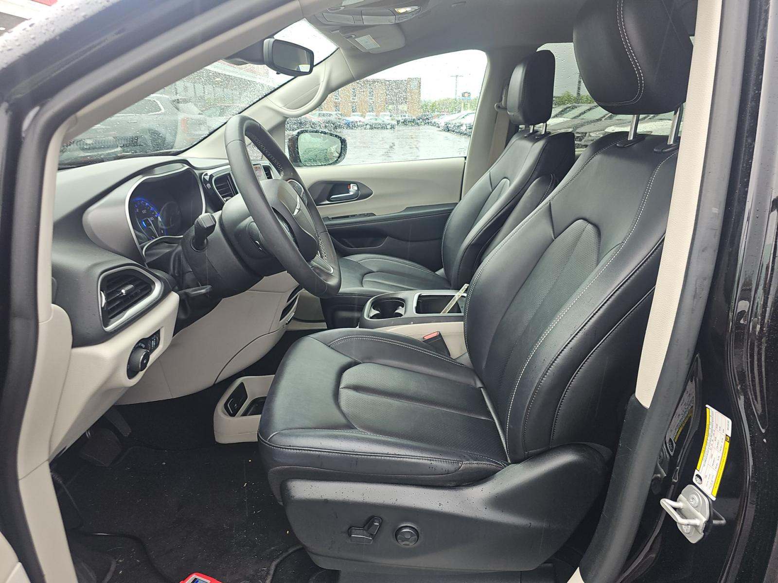 2024 Chrysler Pacifica Touring L FWD