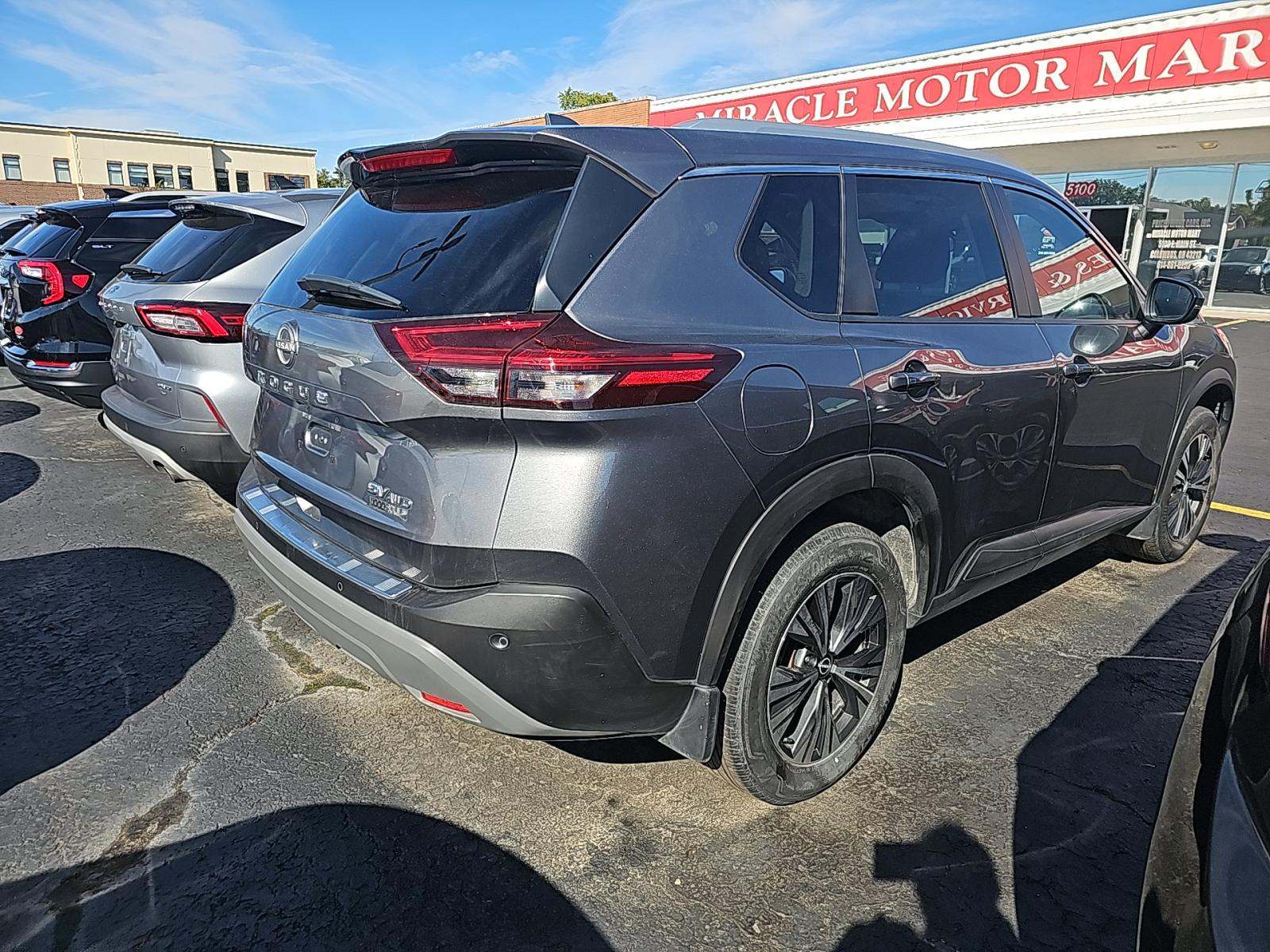 2022 Nissan Rogue SV AWD