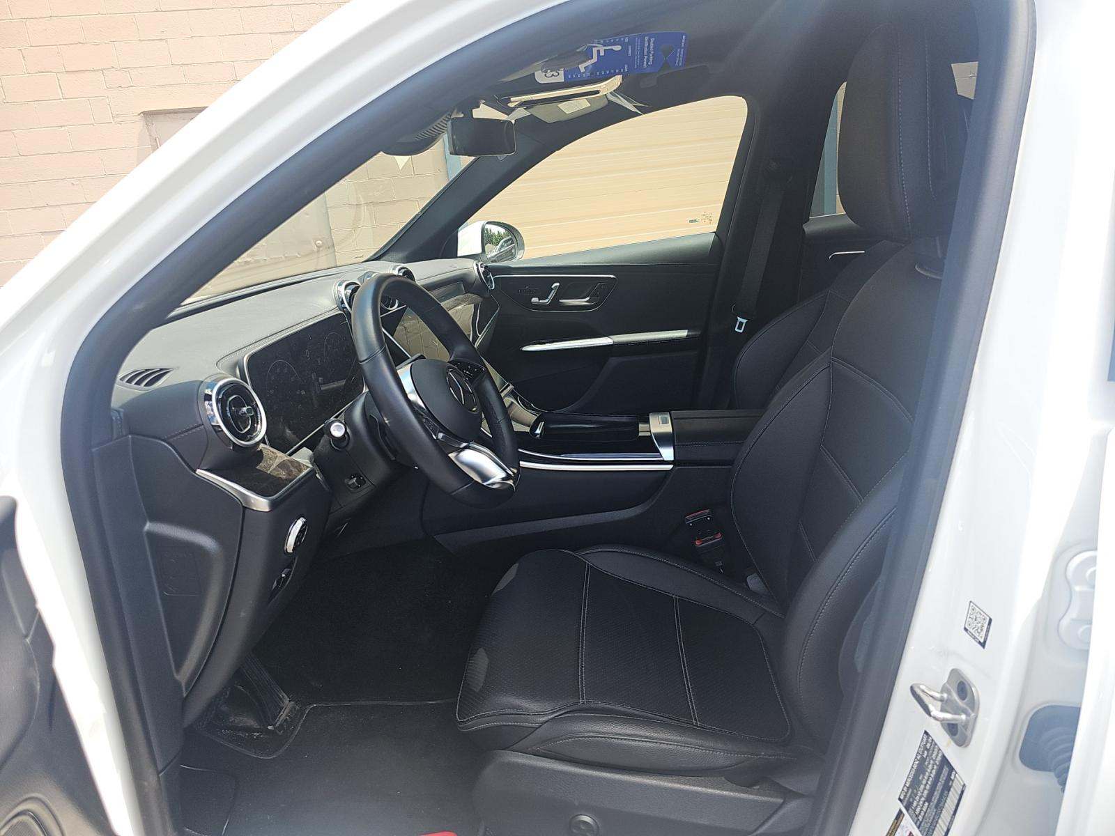 2025 Mercedes-Benz GLC GLC 300 AWD