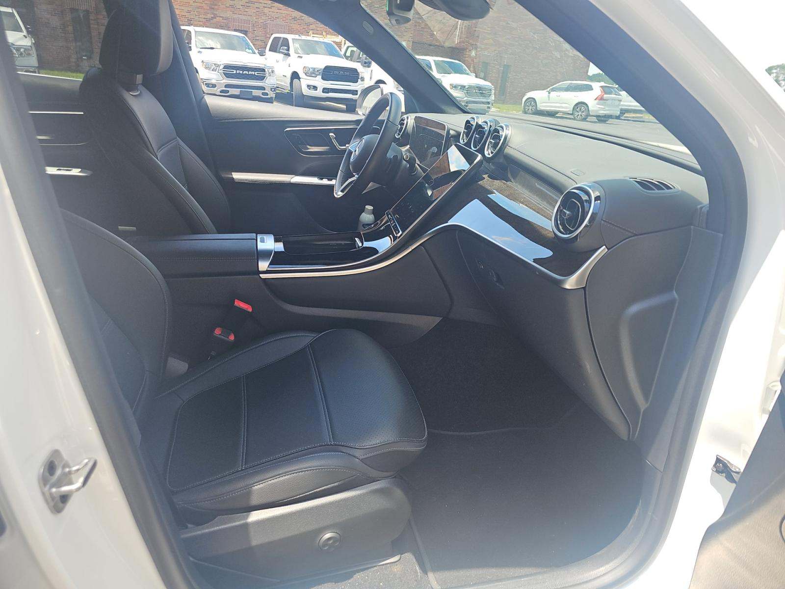 2025 Mercedes-Benz GLC GLC 300 AWD