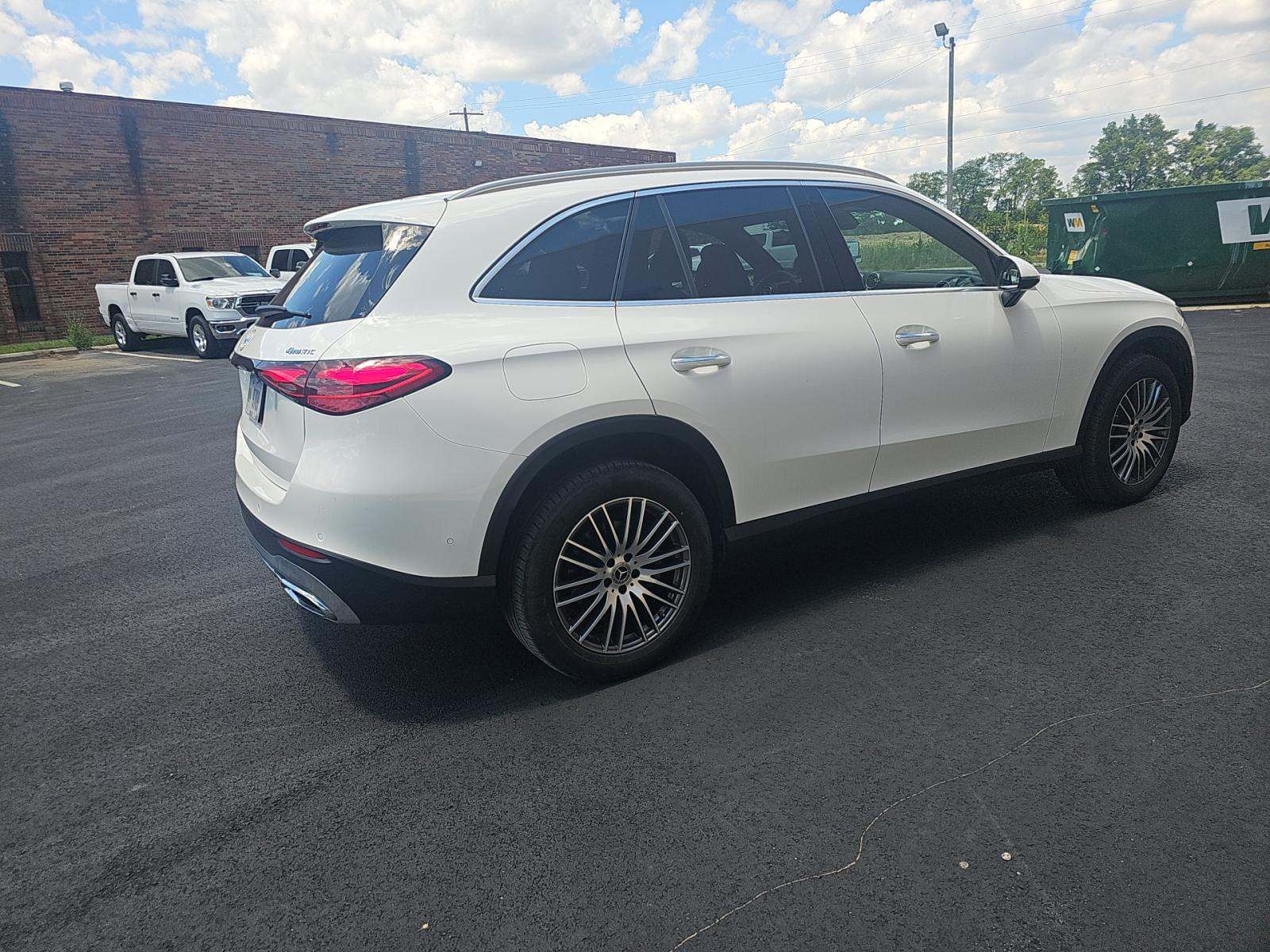 2025 Mercedes-Benz GLC GLC 300 AWD