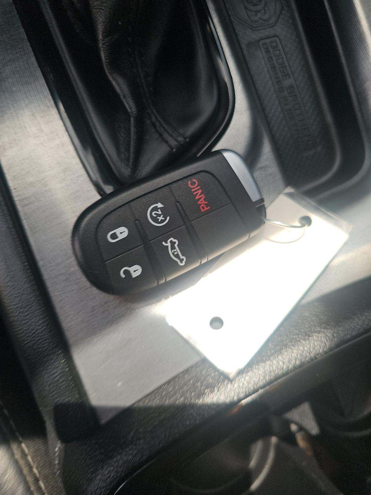 DODGE CHALLENGER - 8