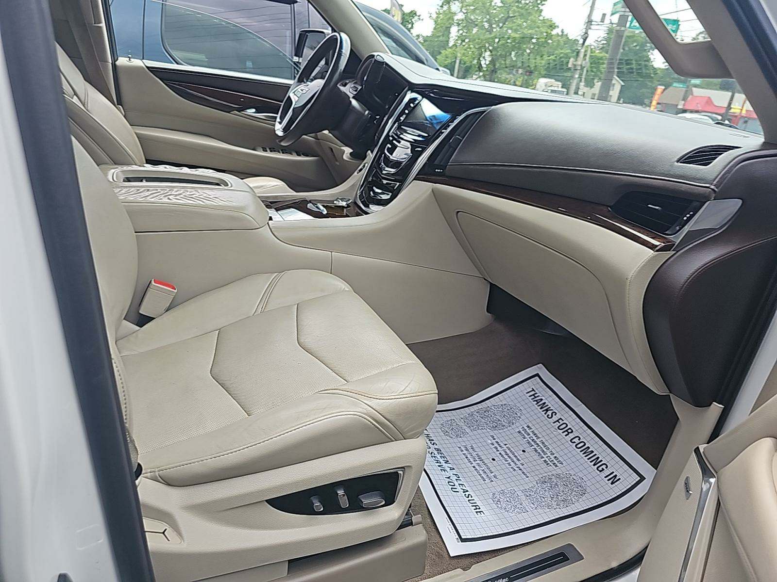 2017 Cadillac Escalade ESV Premium Luxury AWD