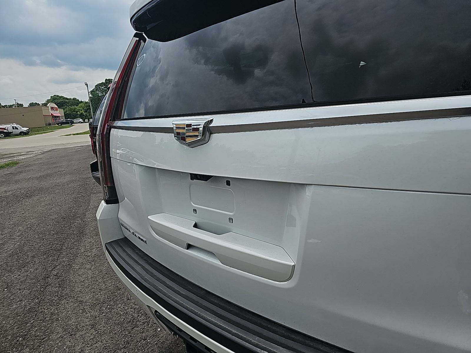 2017 Cadillac Escalade ESV Premium Luxury AWD