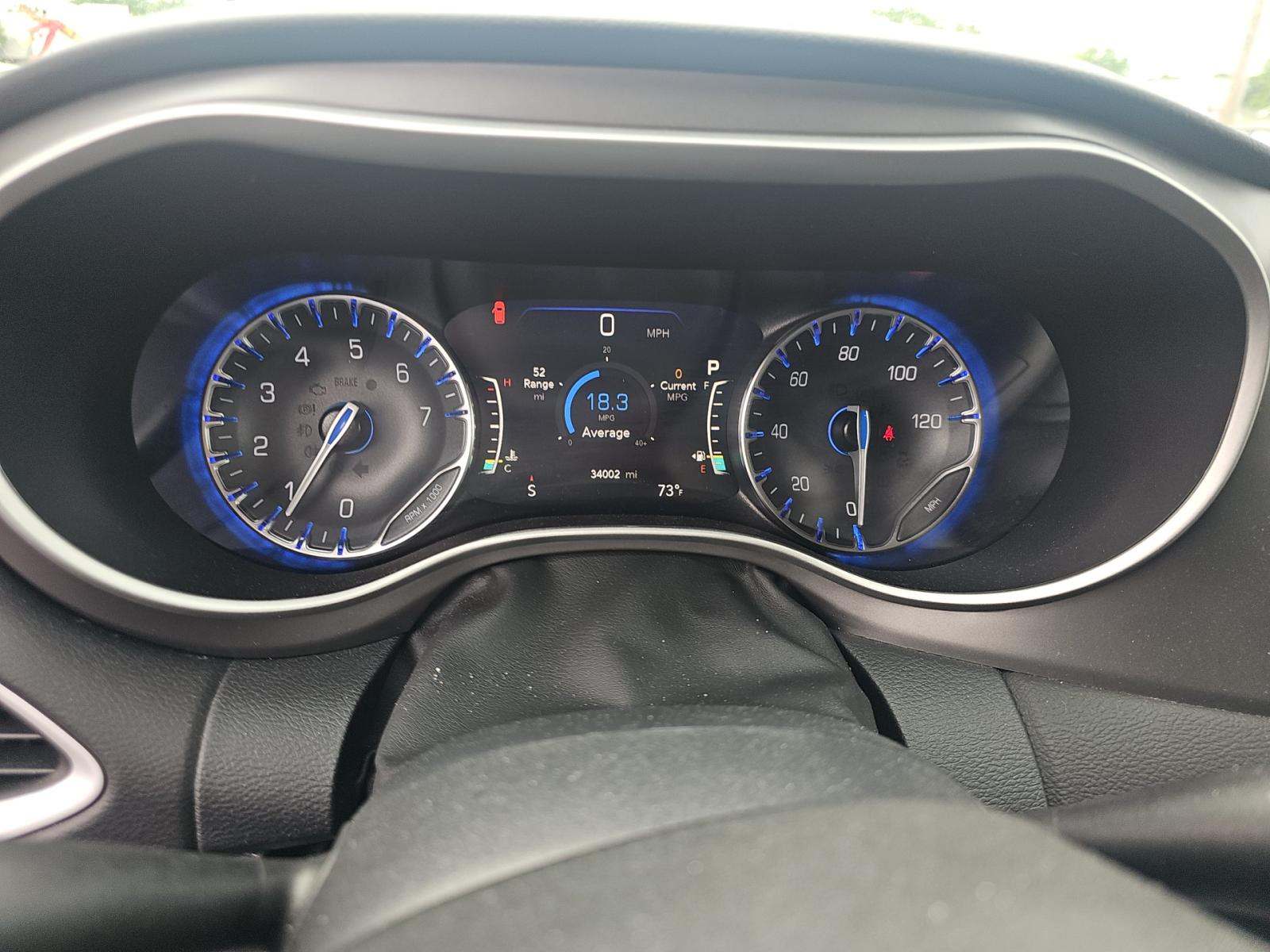 2025 Chrysler Pacifica Select FWD