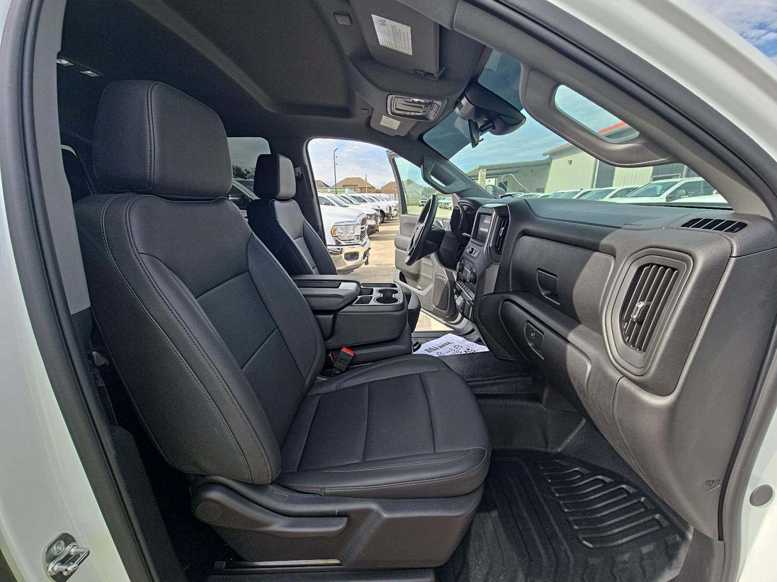 2025 Chevrolet Silverado 3500HD Work Truck AWD