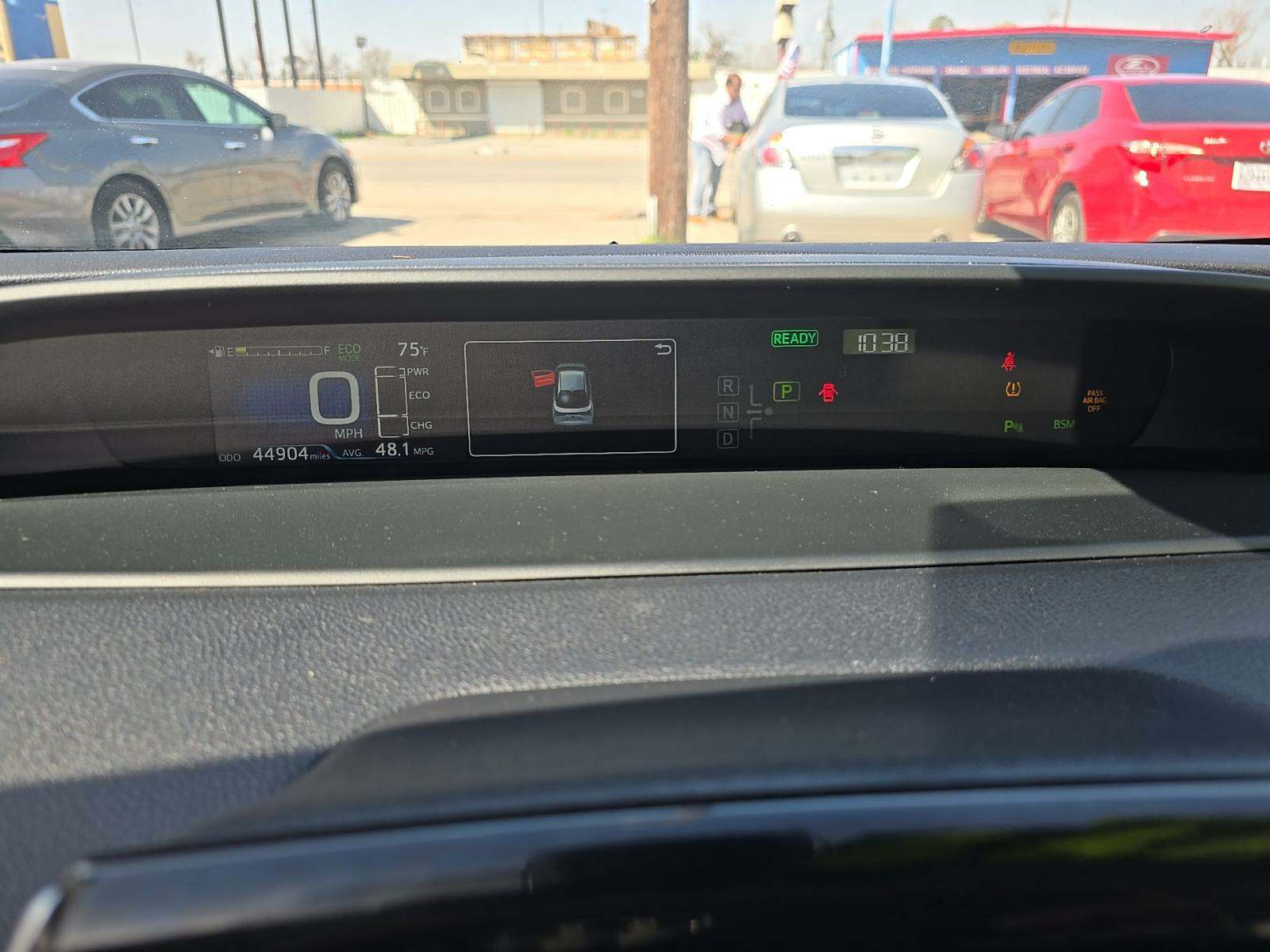 2022 Toyota Prius LE FWD