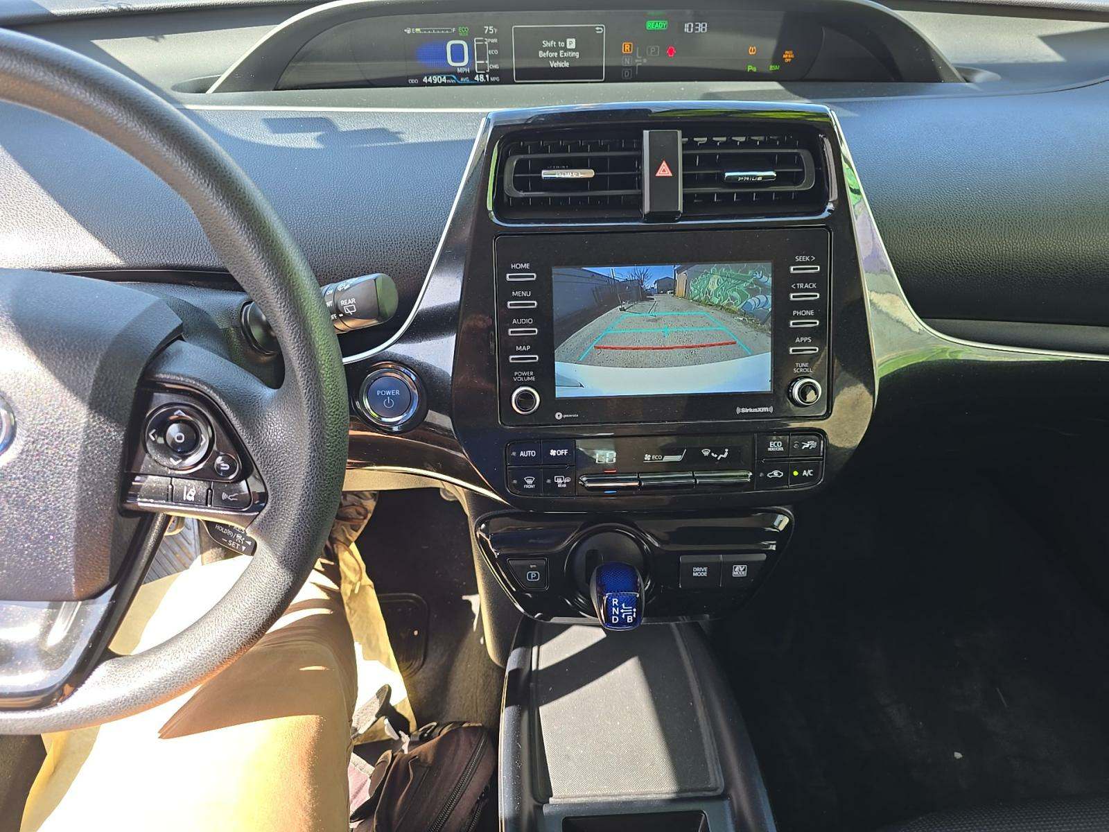 2022 Toyota Prius LE FWD