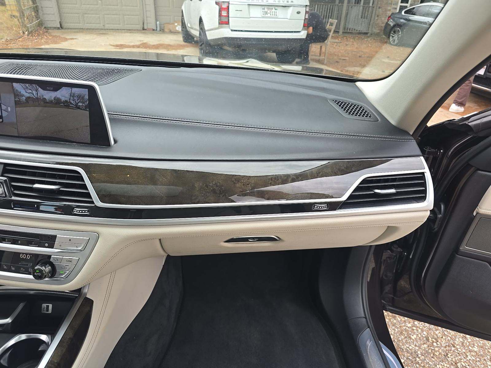 2016 BMW 7 Series 740i RWD