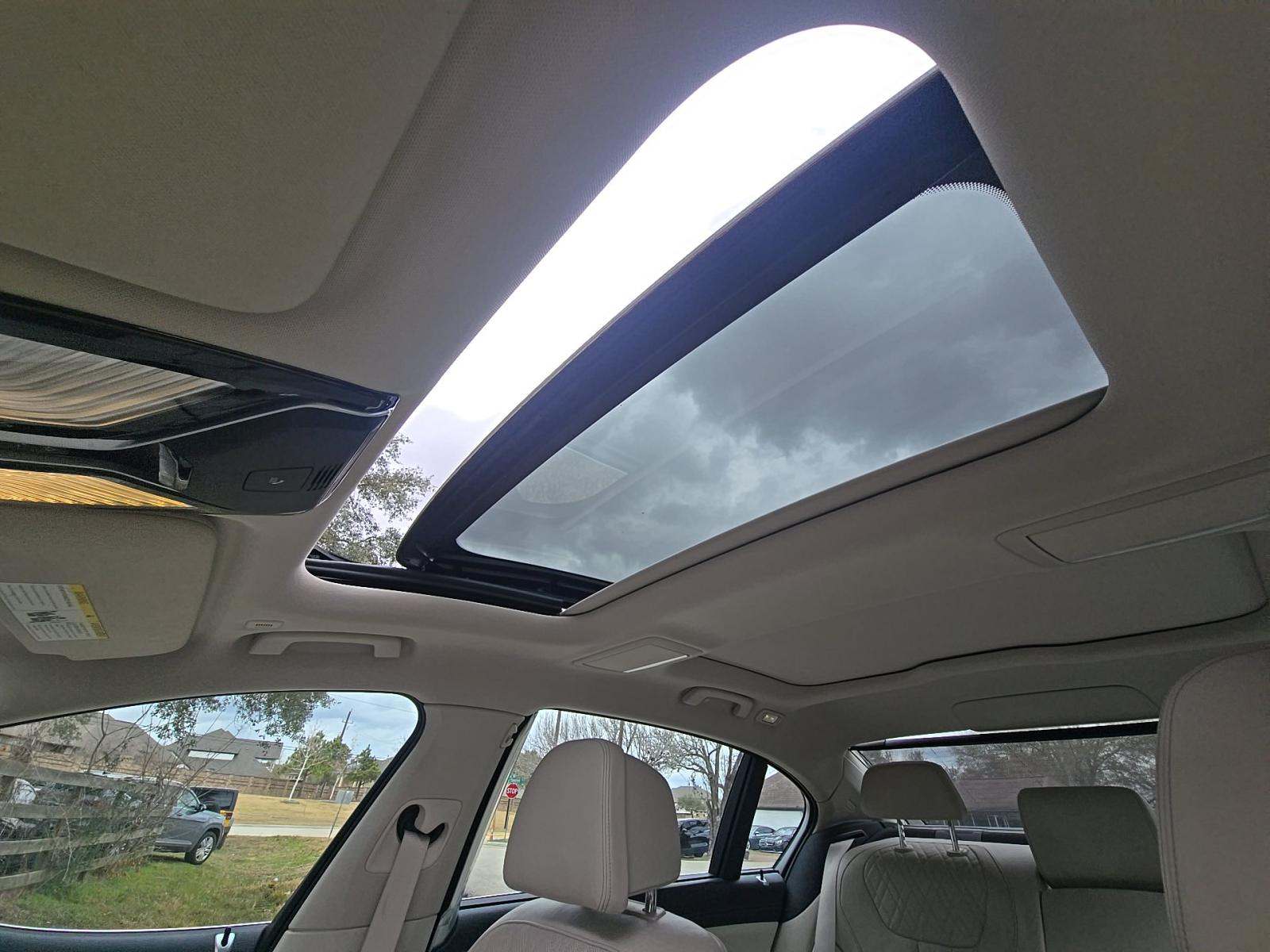 2016 BMW 7 Series 740i RWD