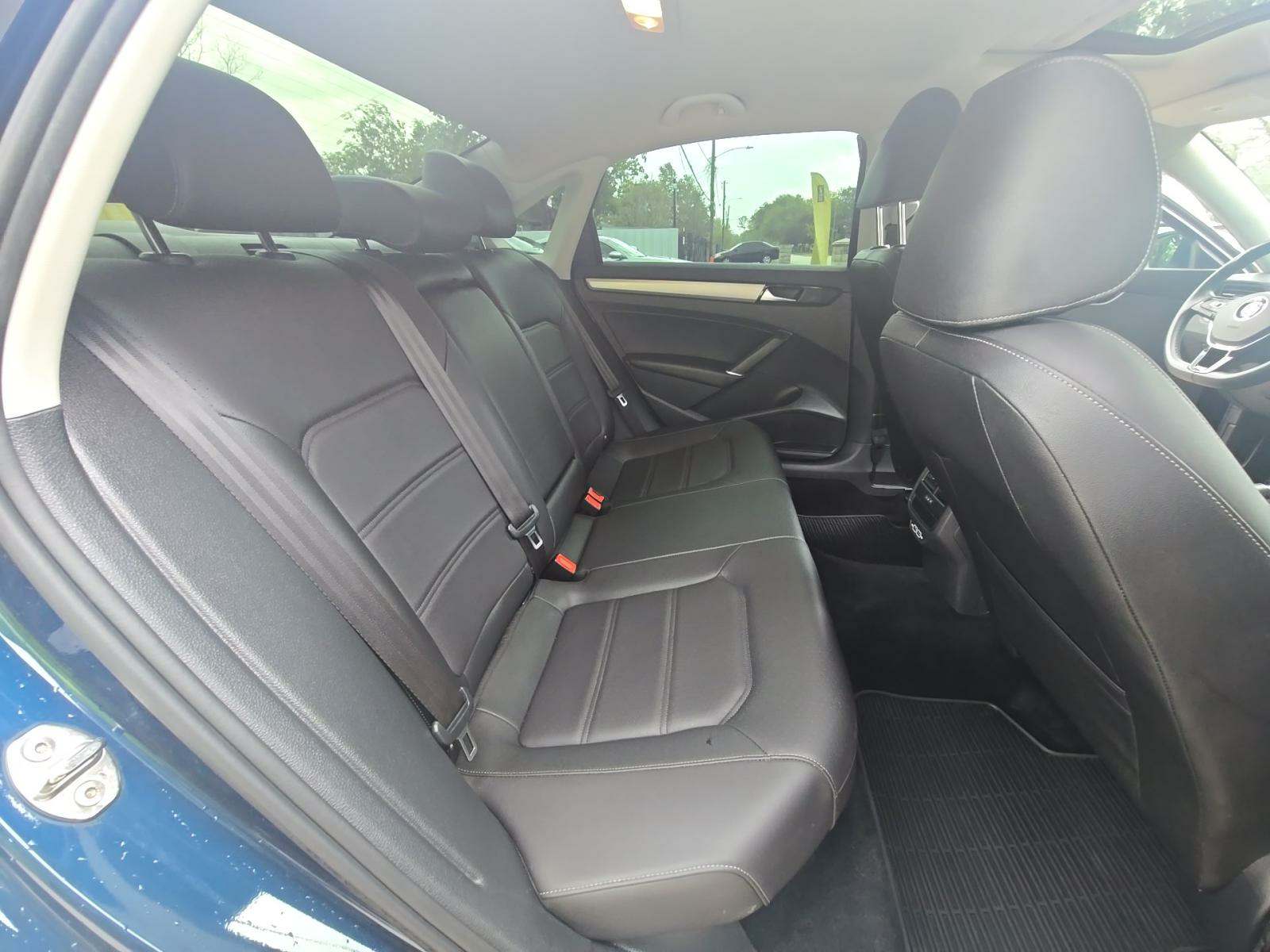 2021 Volkswagen Passat 2.0T SE FWD