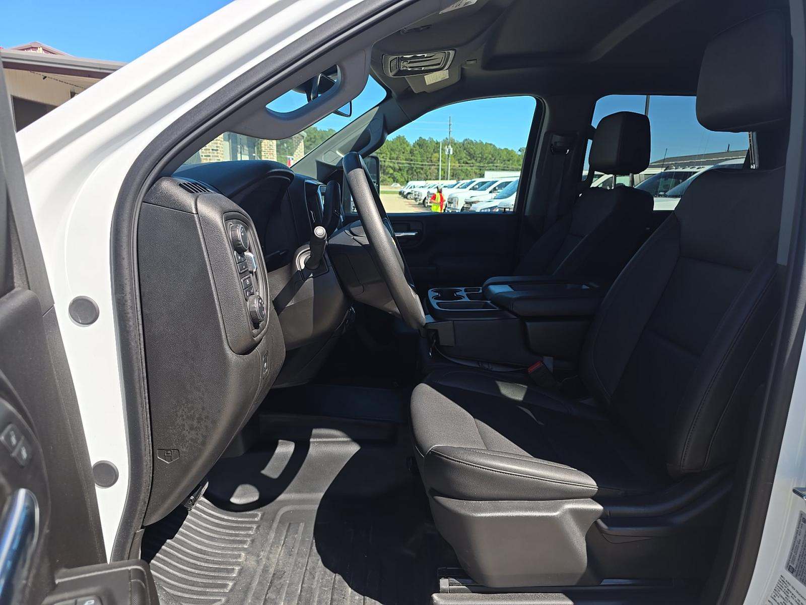 2025 Chevrolet Silverado 3500HD Work Truck AWD