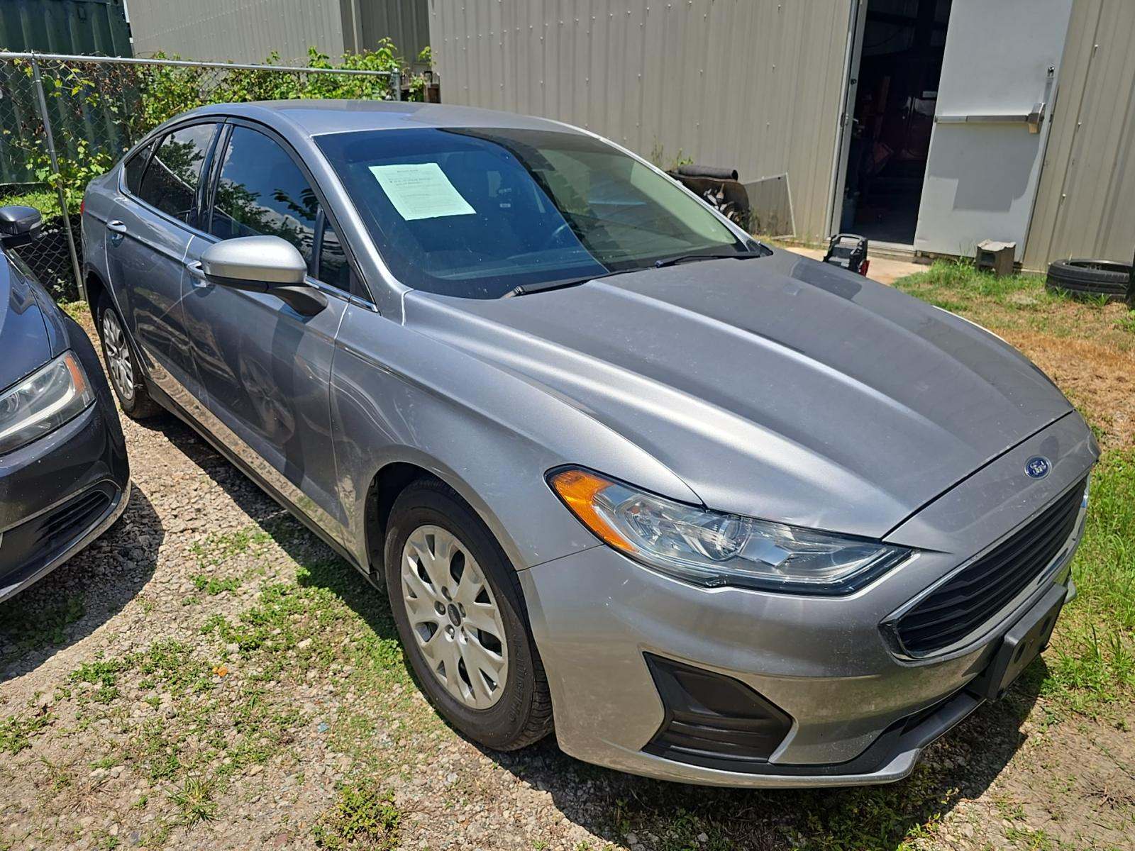 FORD FUSION - 4