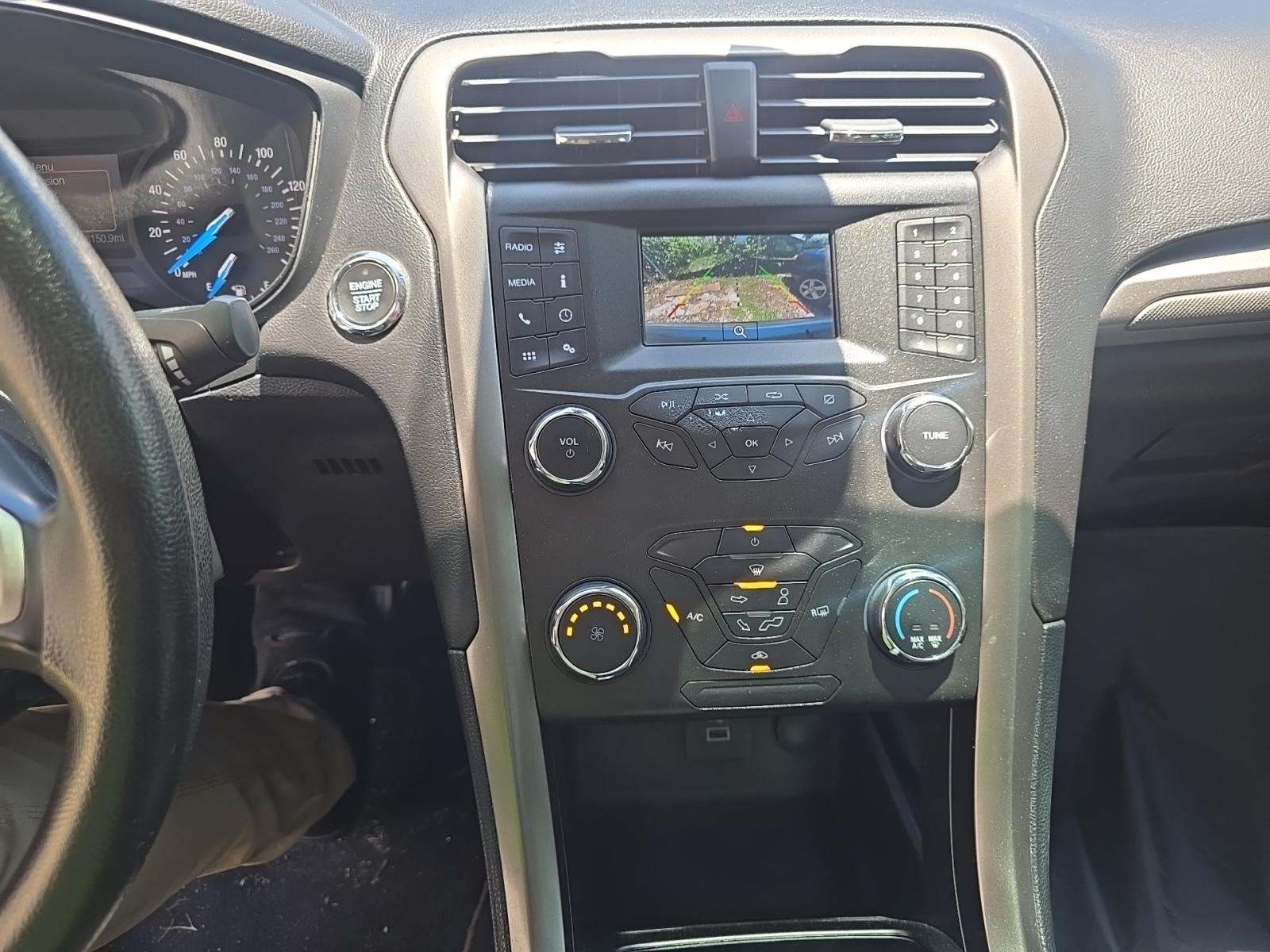 FORD FUSION - 10