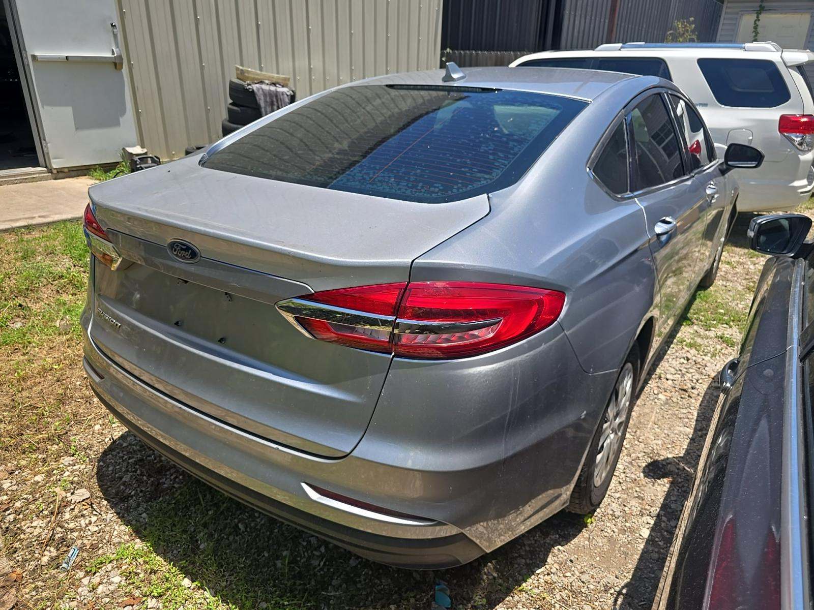 FORD FUSION - 3