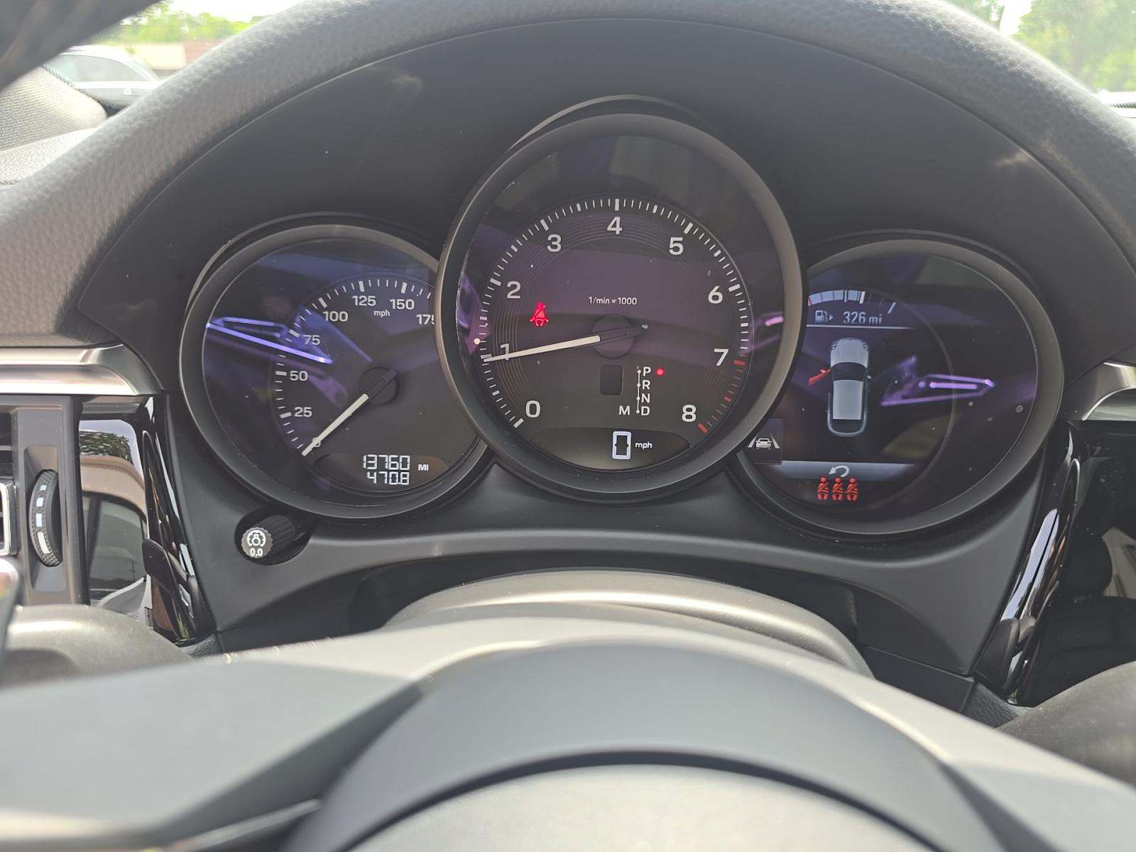 2024 Porsche Macan Base AWD
