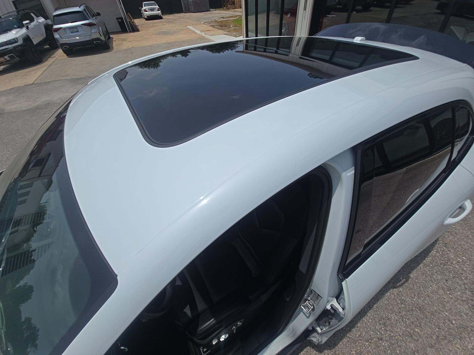2024 Porsche Macan Base AWD