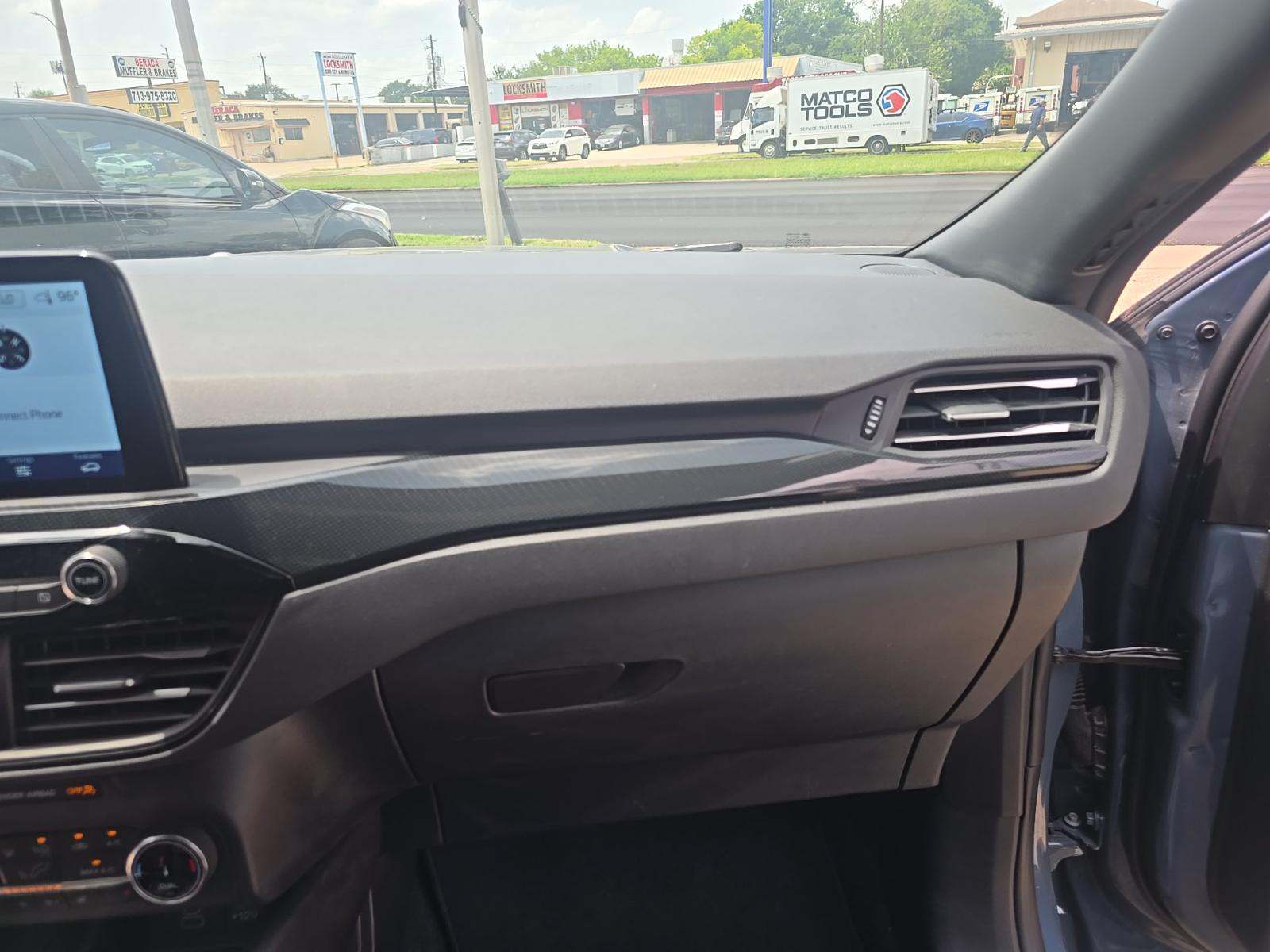 2025 Ford Escape ST-Line Select AWD