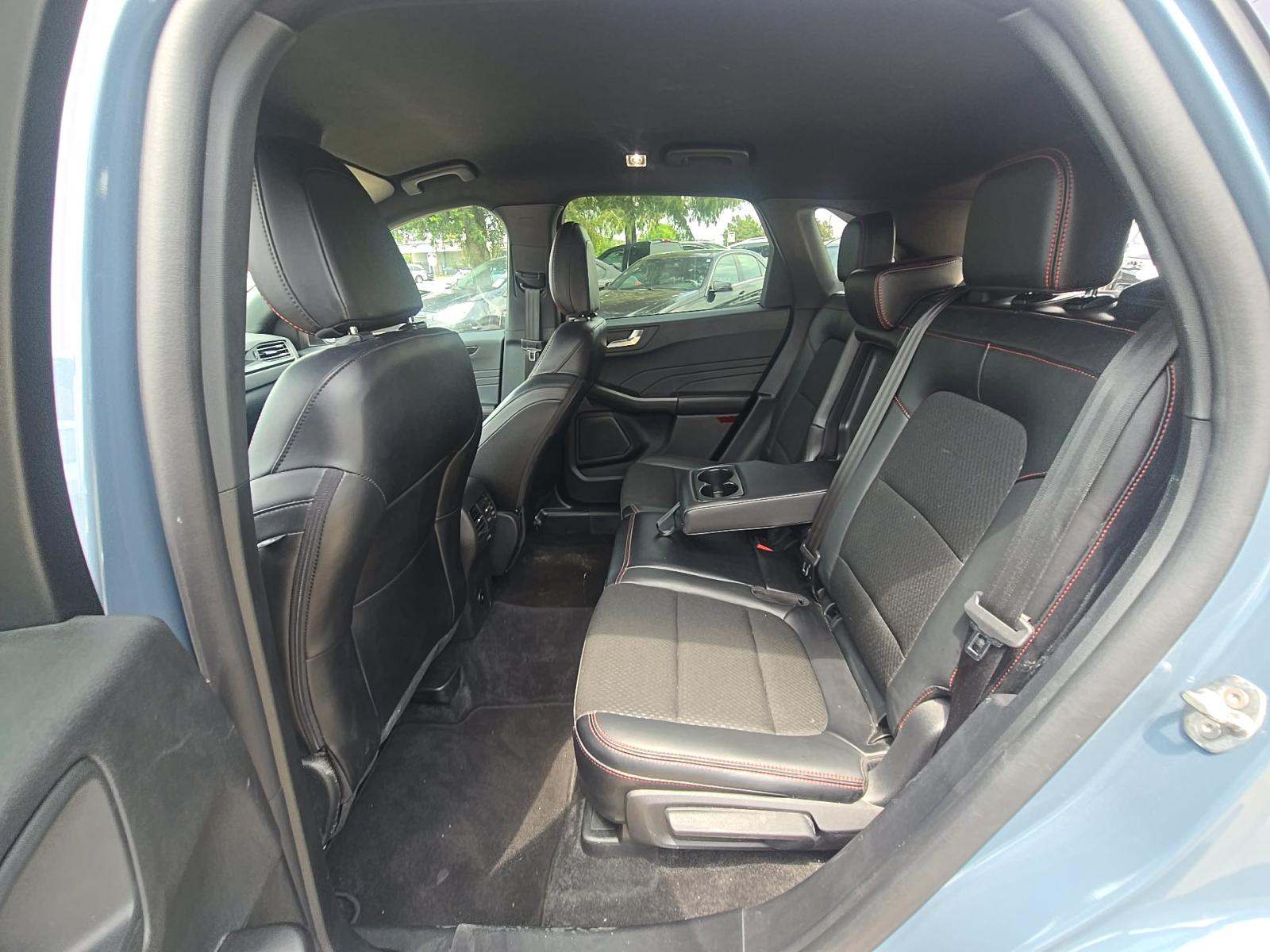2025 Ford Escape ST-Line Select AWD
