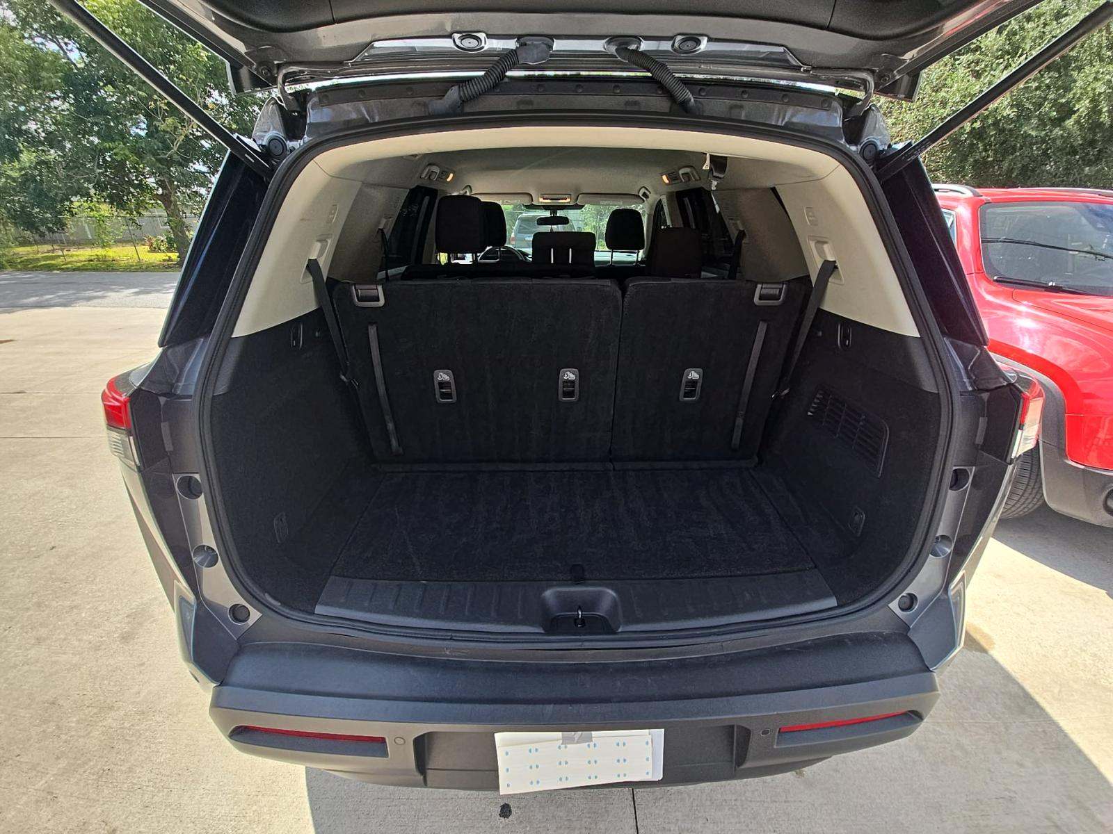 2024 Nissan Pathfinder S FWD