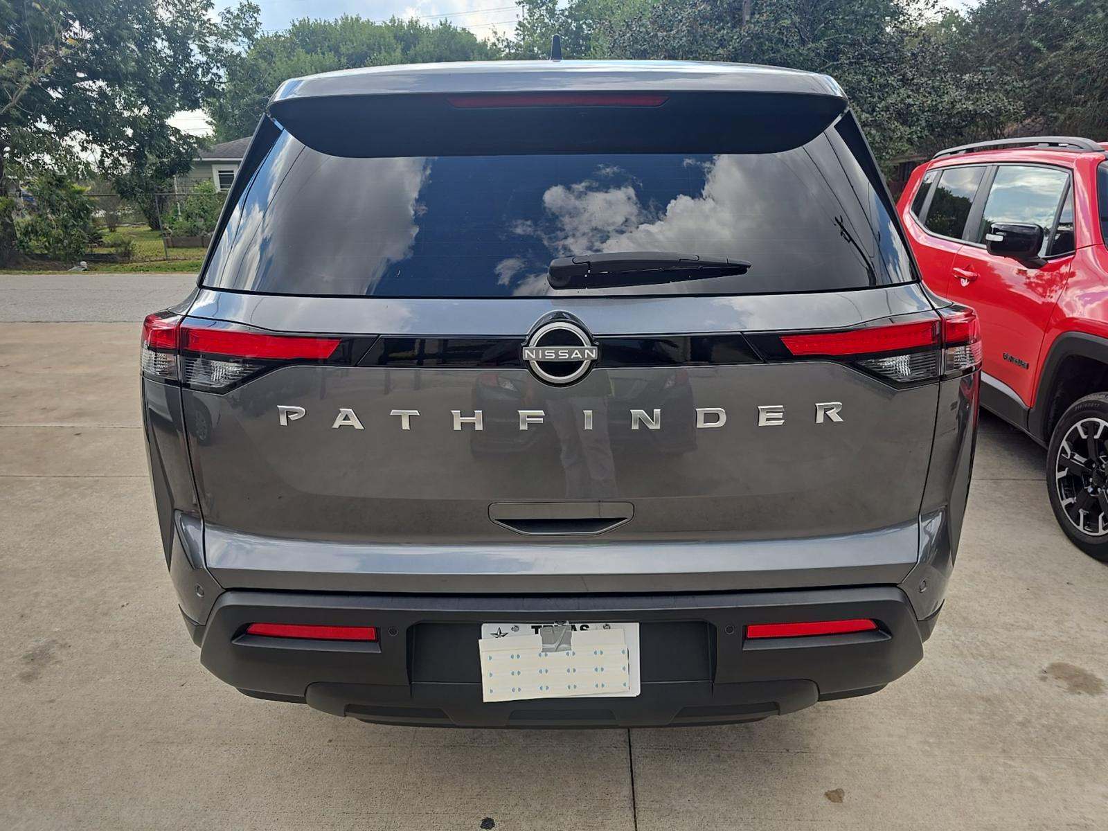 2024 Nissan Pathfinder S FWD