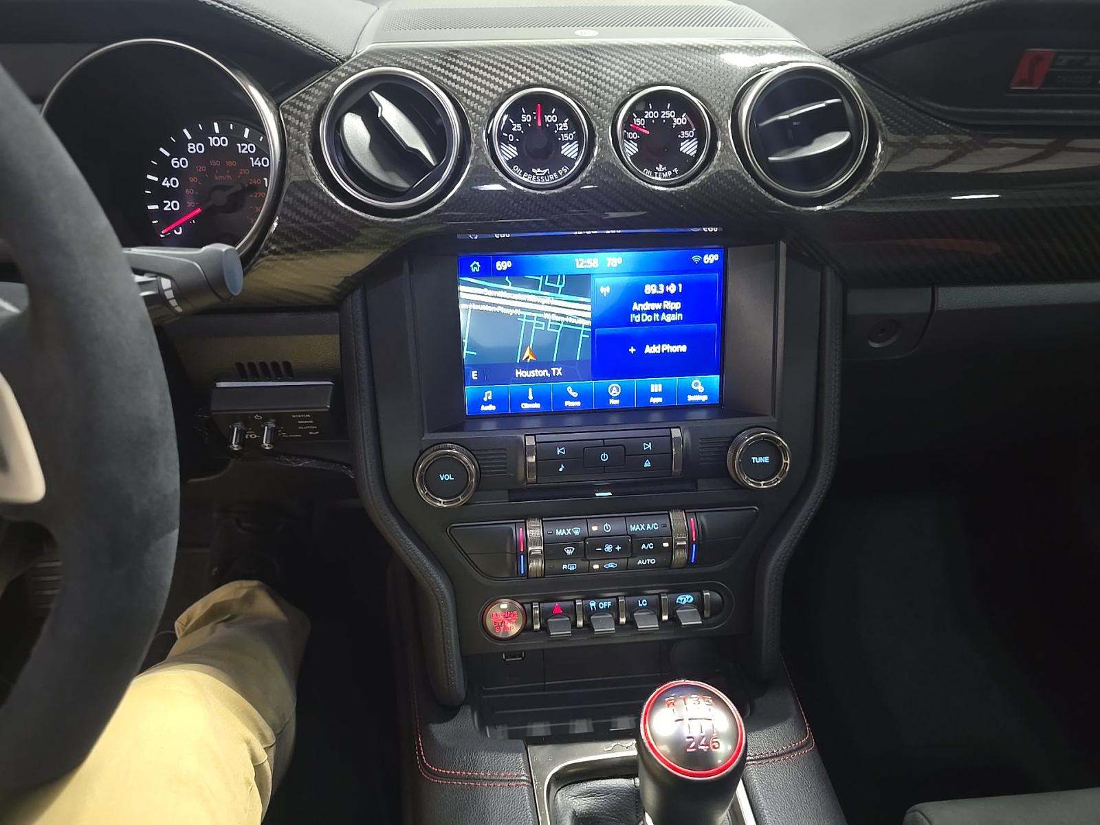 FORD MUSTANG - 10