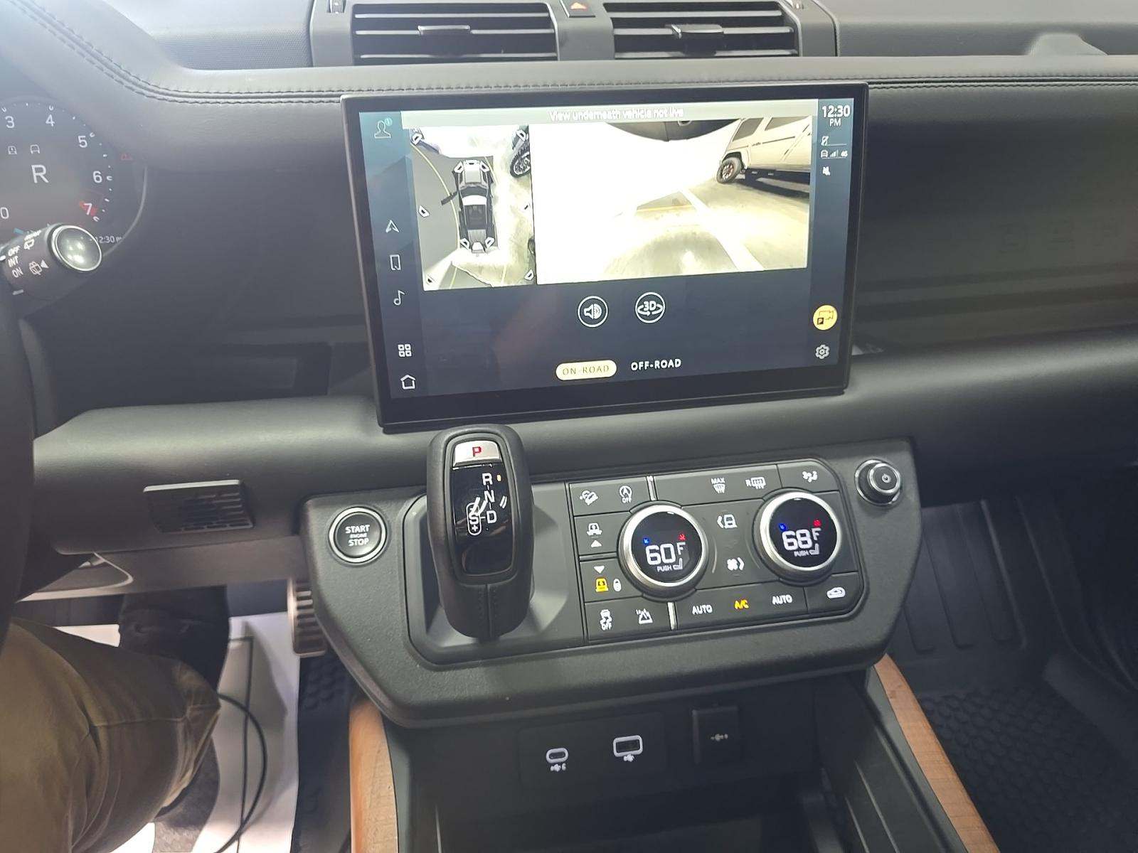 LAND ROVER DEFENDER 110 - 10