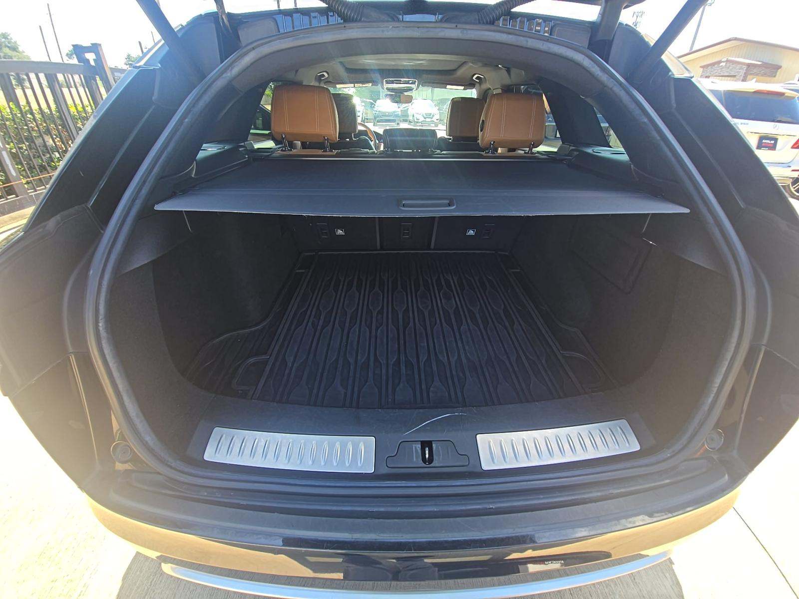 2019 Land Rover Range Rover Velar R-Dynamic SE AWD