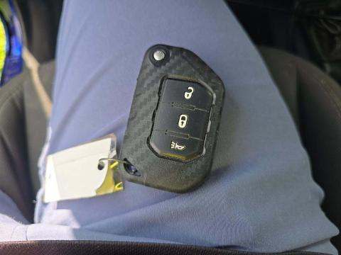 JEEP UNLIMITED SPORT S - 8