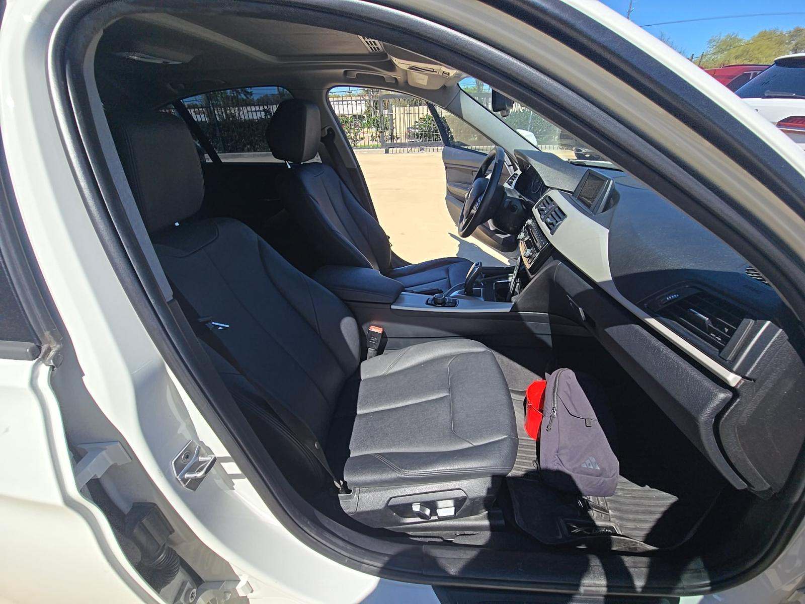 2017 BMW 3 Series 320i RWD