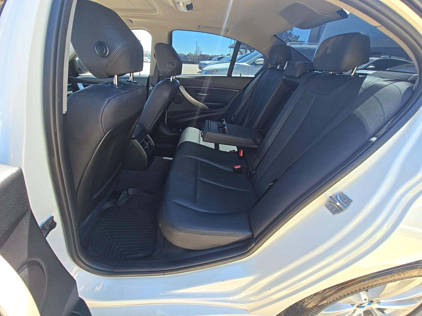 2017 BMW 3 Series 320i RWD