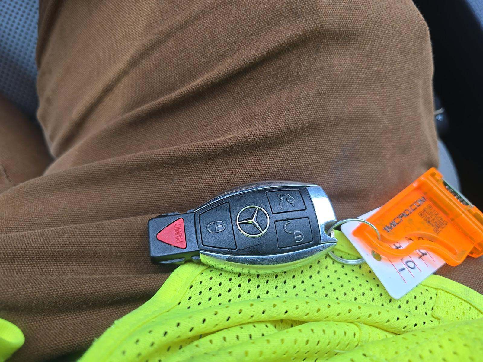 MERCEDES-BENZ E-CLASS - 8