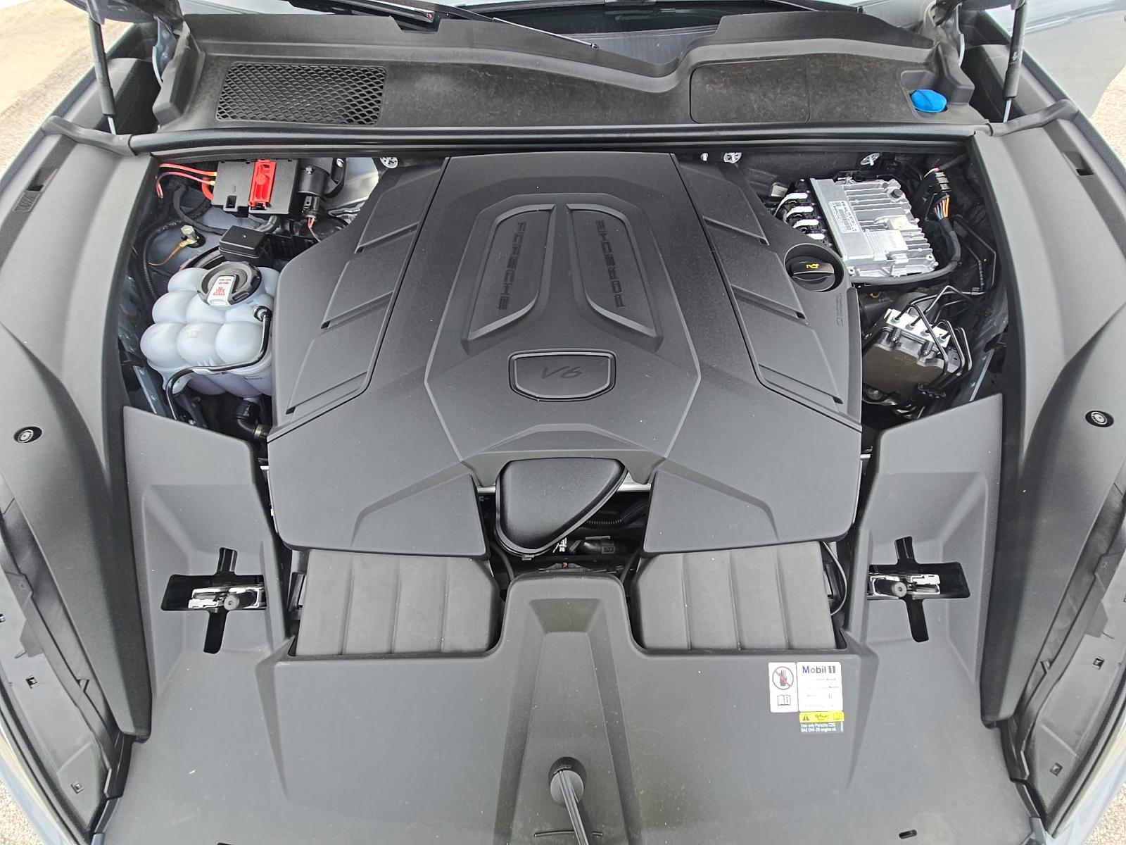 2024 Porsche Cayenne Base AWD
