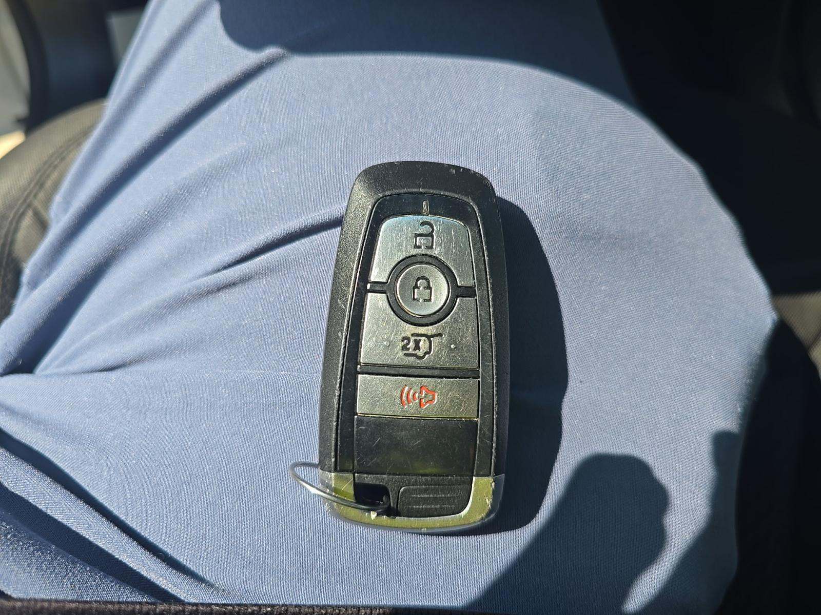 2022 Ford Explorer XLT RWD