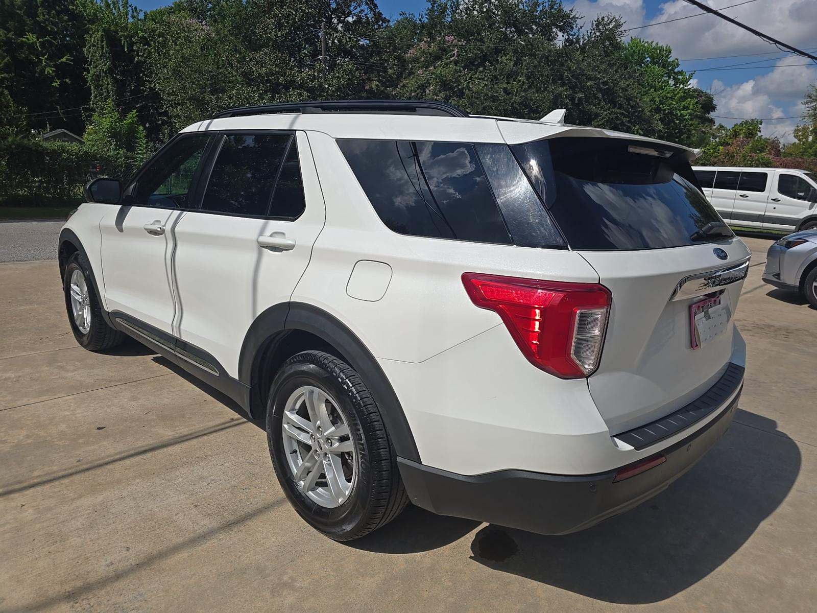 2022 Ford Explorer XLT RWD